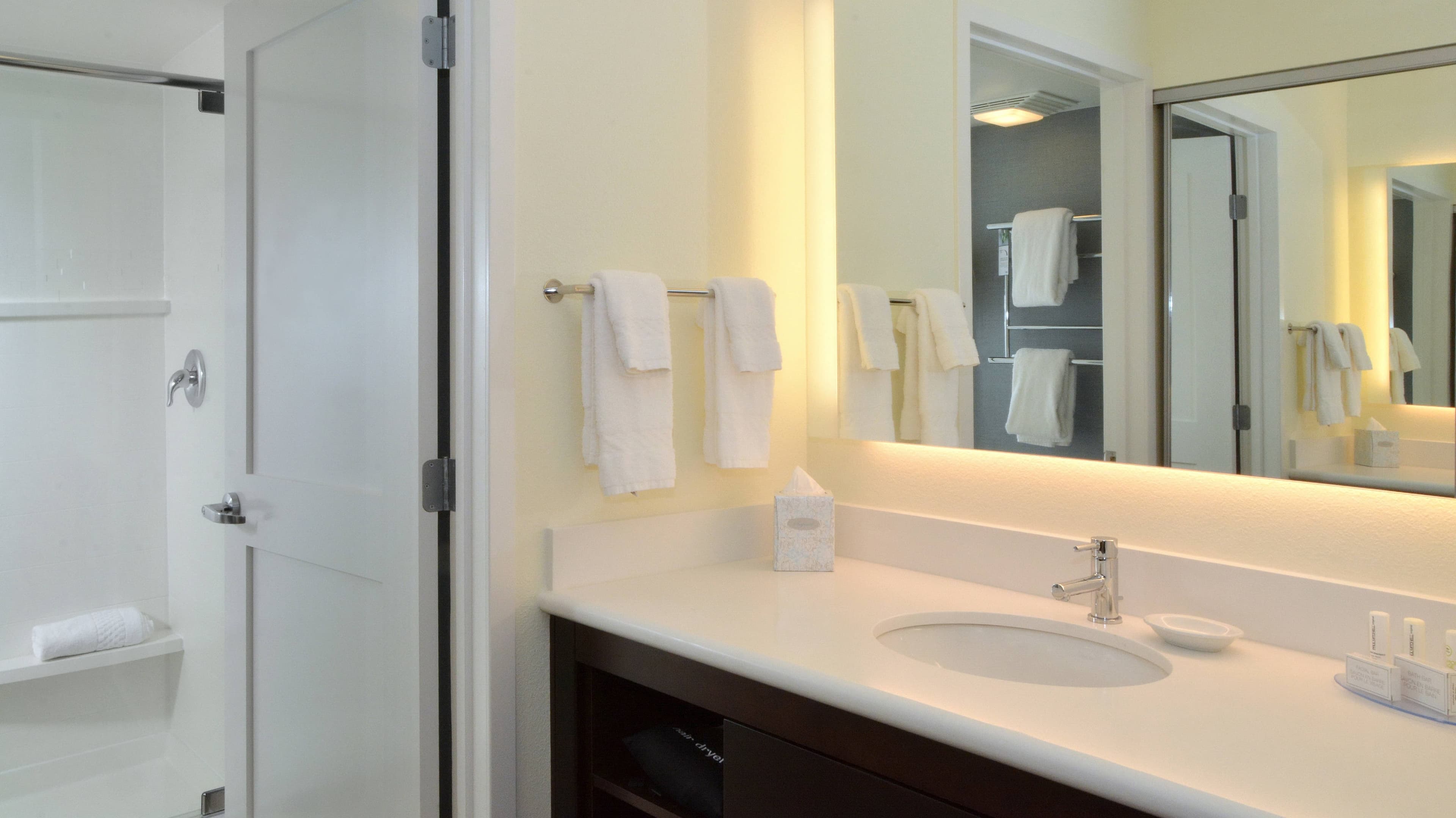 Holiday Inn Express Akron NW - Fairlawn — 15