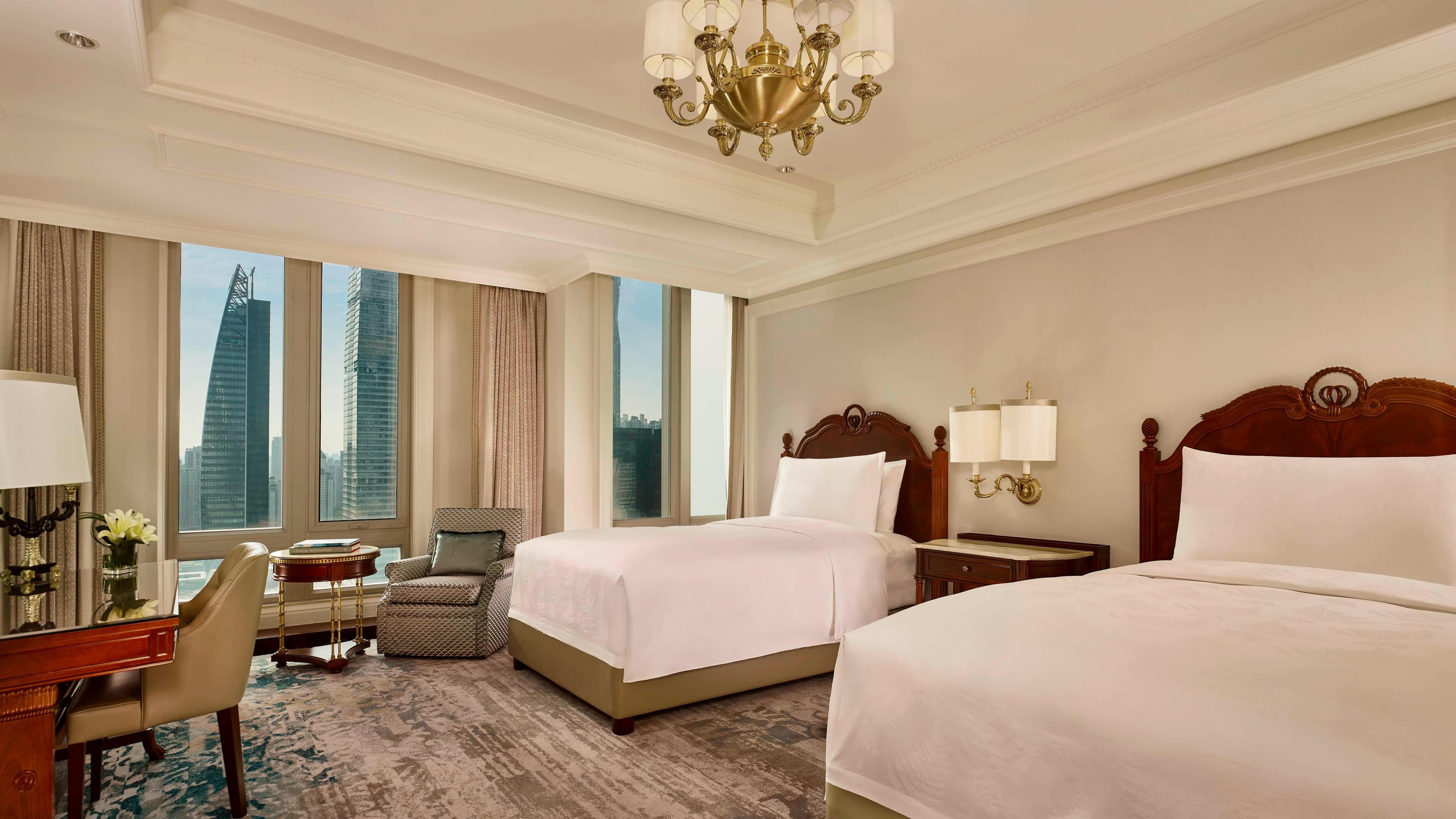 The Ritz-Carlton, Guangzhou - Image 2