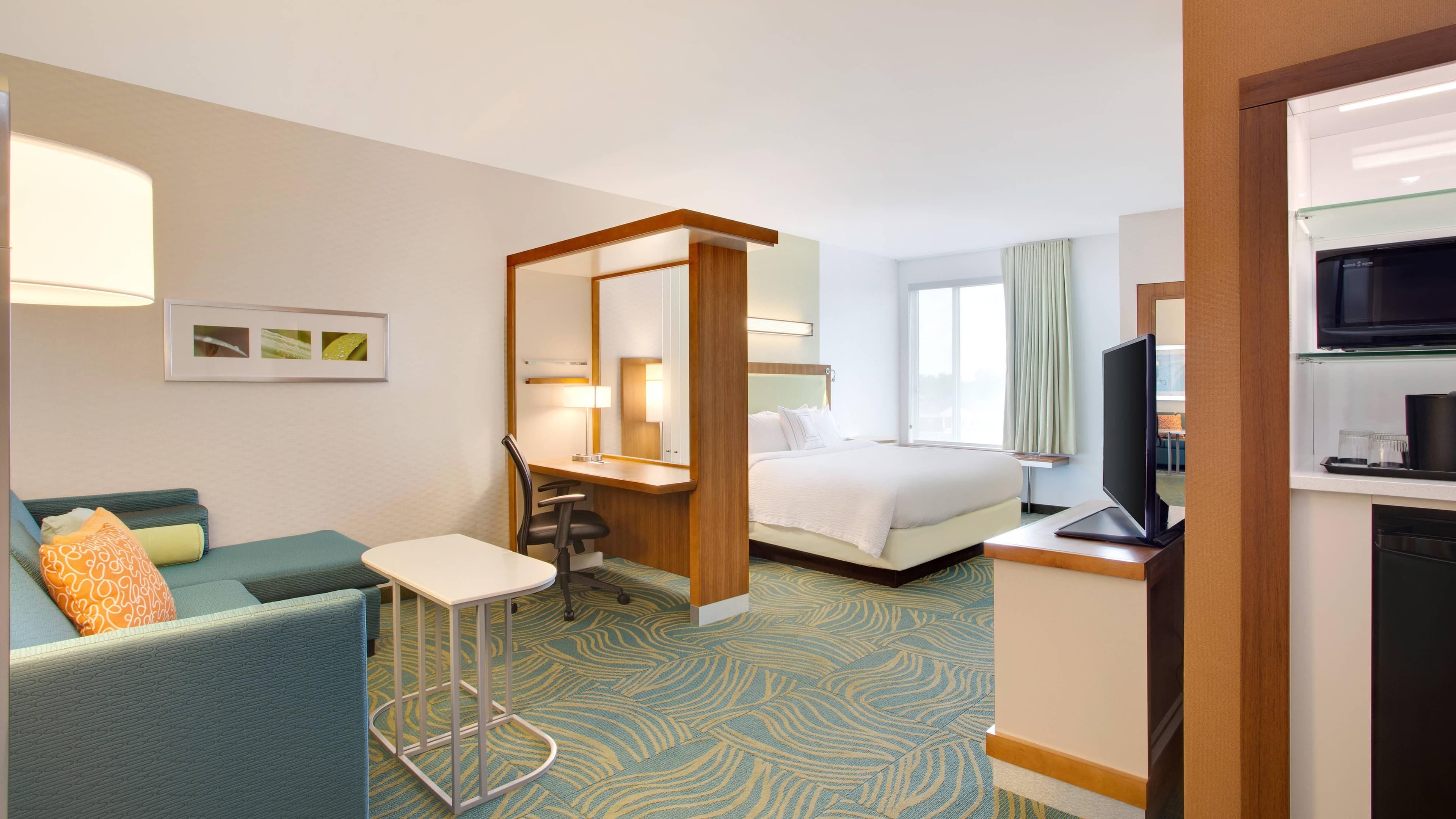 Suite - Image 1
