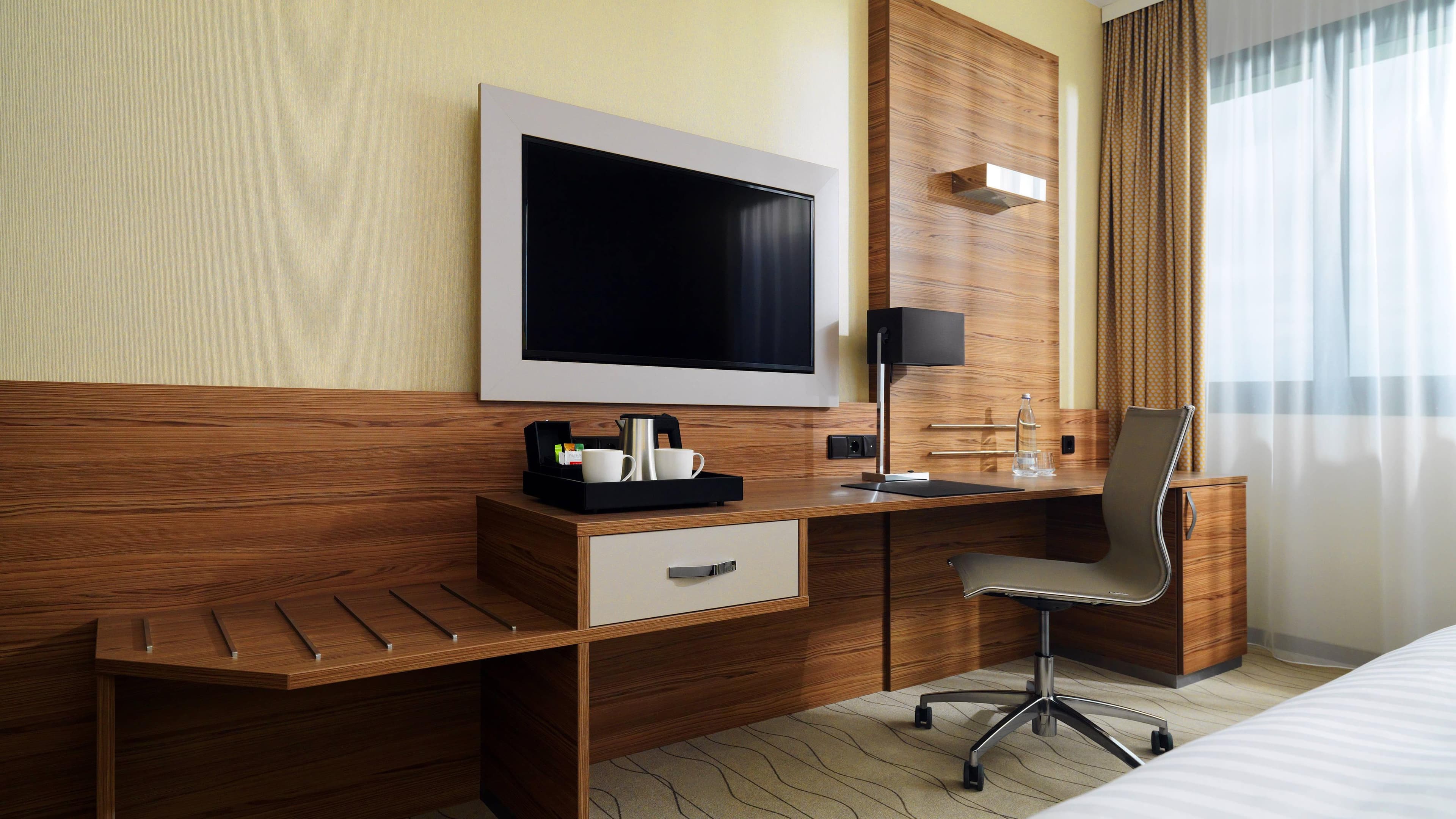 Bonn Marriott Hotel - Image 4