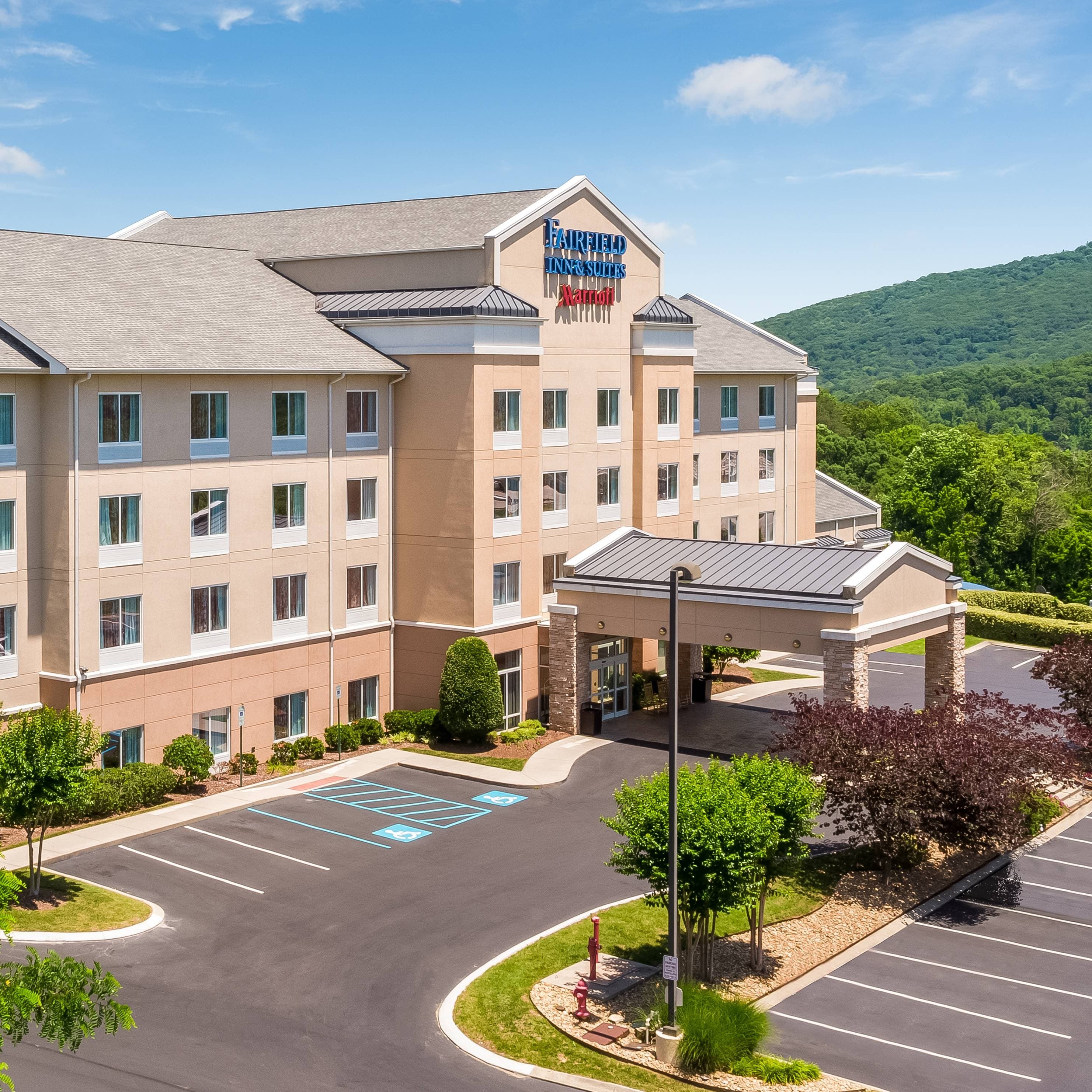 Fairfield Inn & Suites Chattanooga I-24/Lookout Mountain - Image 1