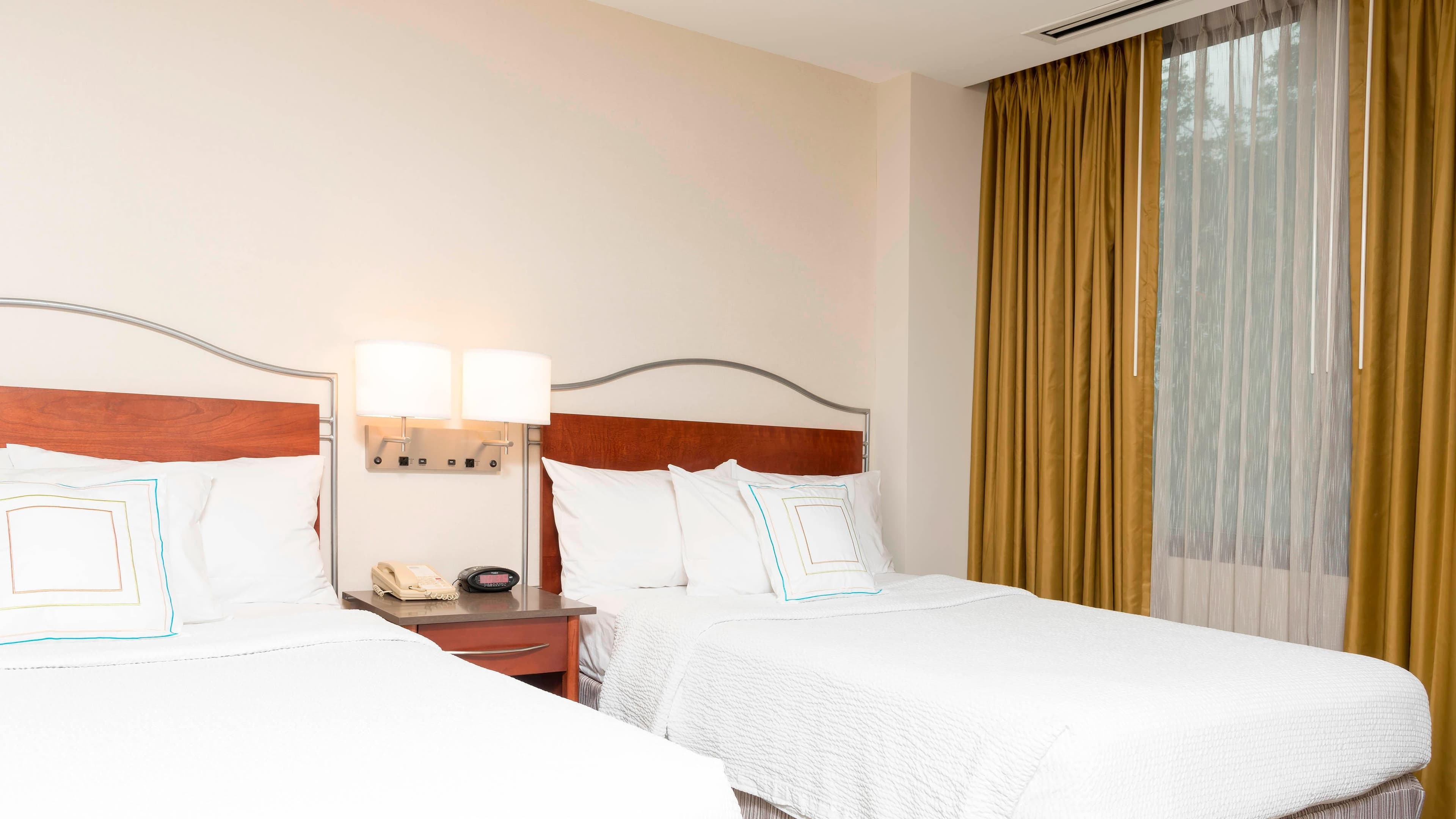 SpringHill Suites Chicago O'Hare - Image 2
