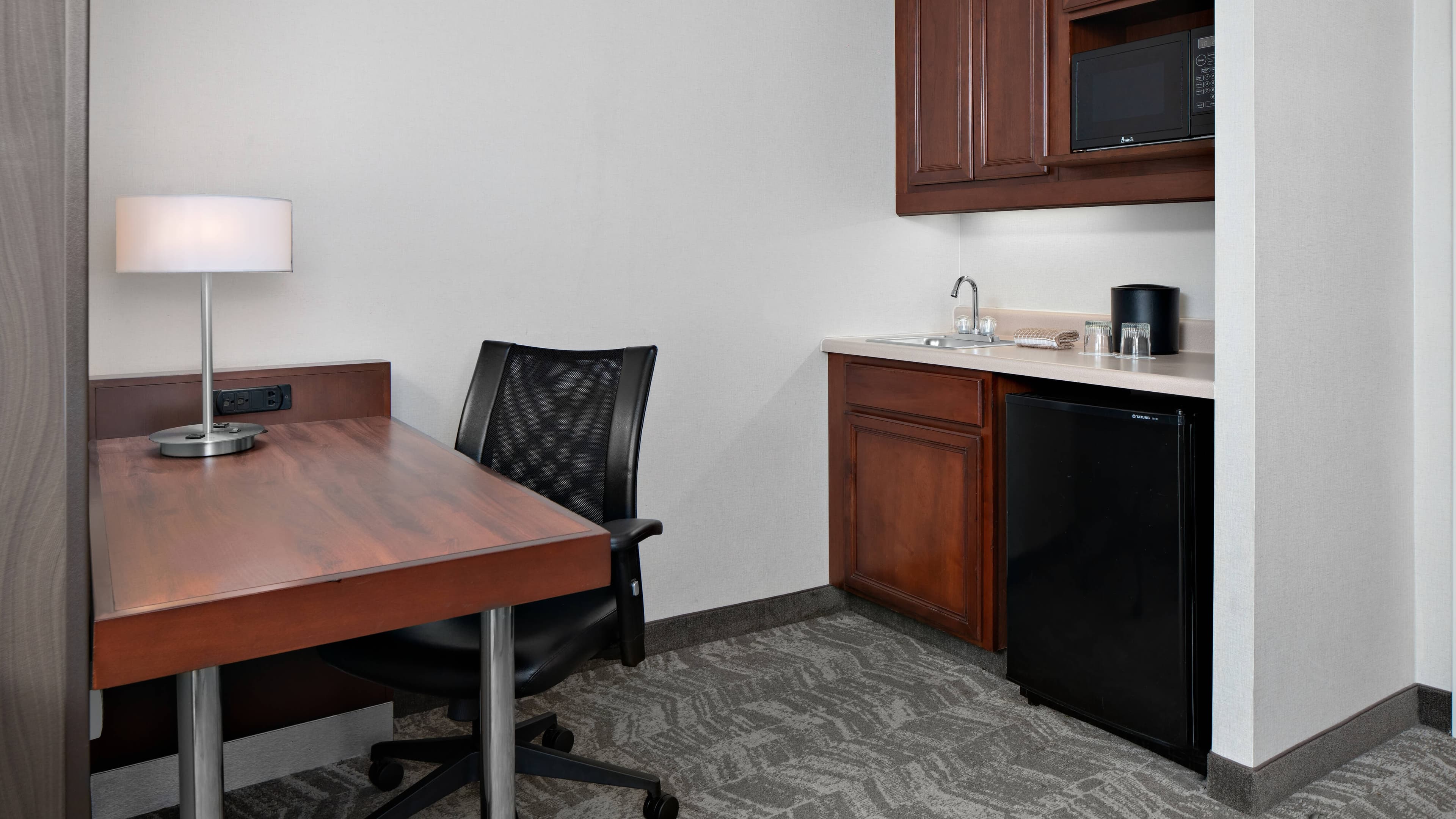SpringHill Suites Chicago O'Hare — 7