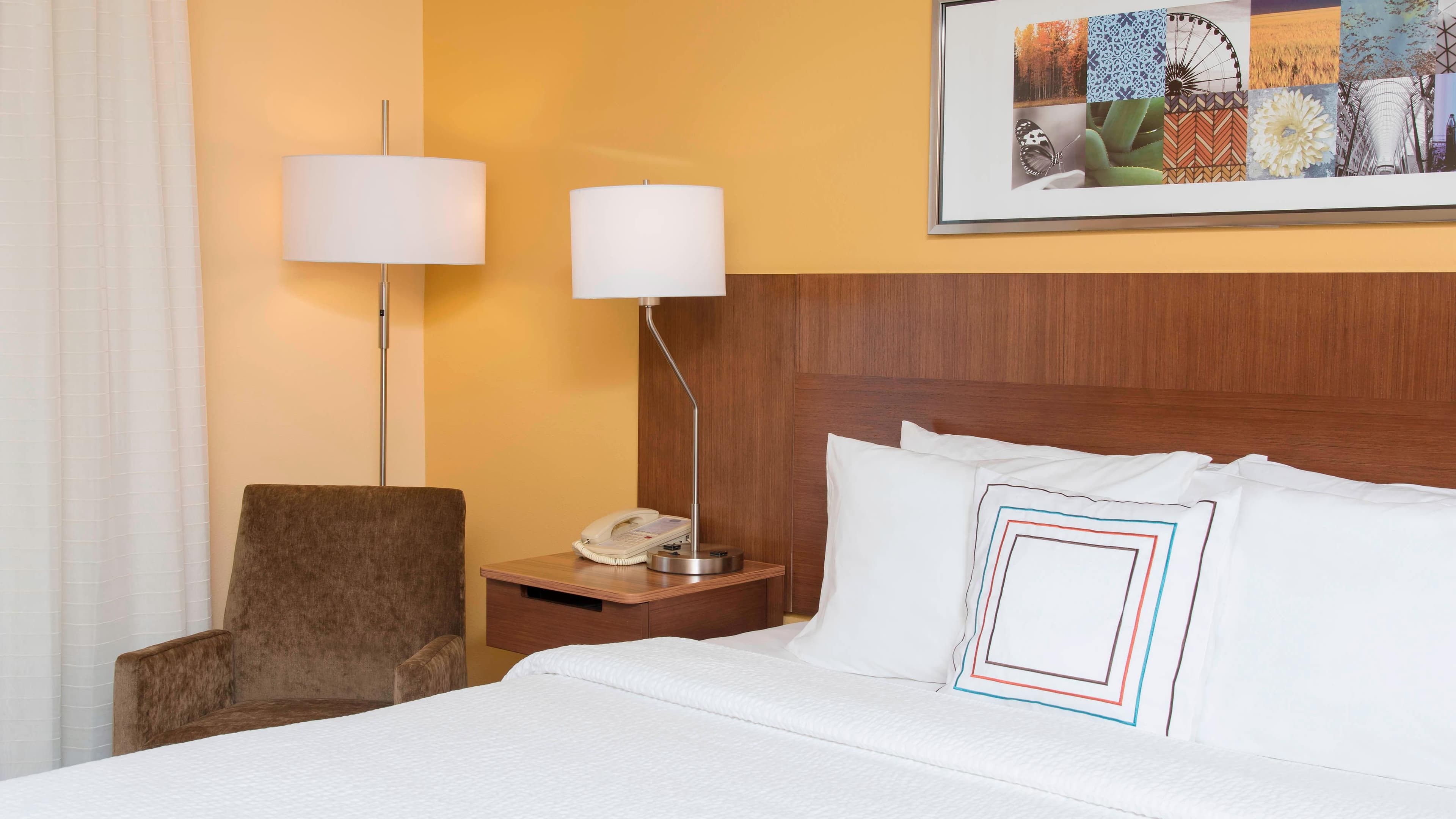 Fairfield Inn & Suites Chicago St. Charles — 10