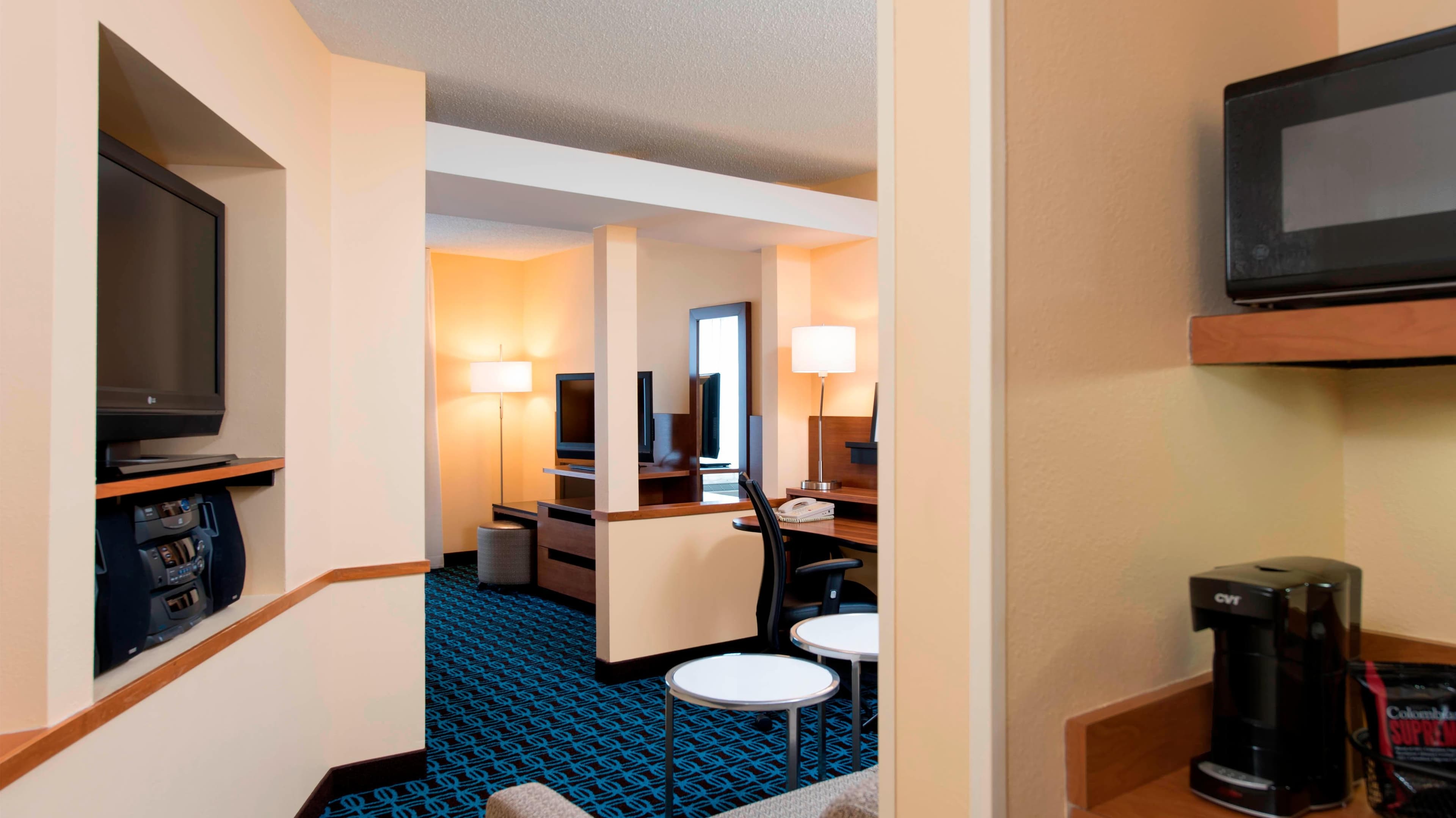 Fairfield Inn & Suites Chicago St. Charles — 7