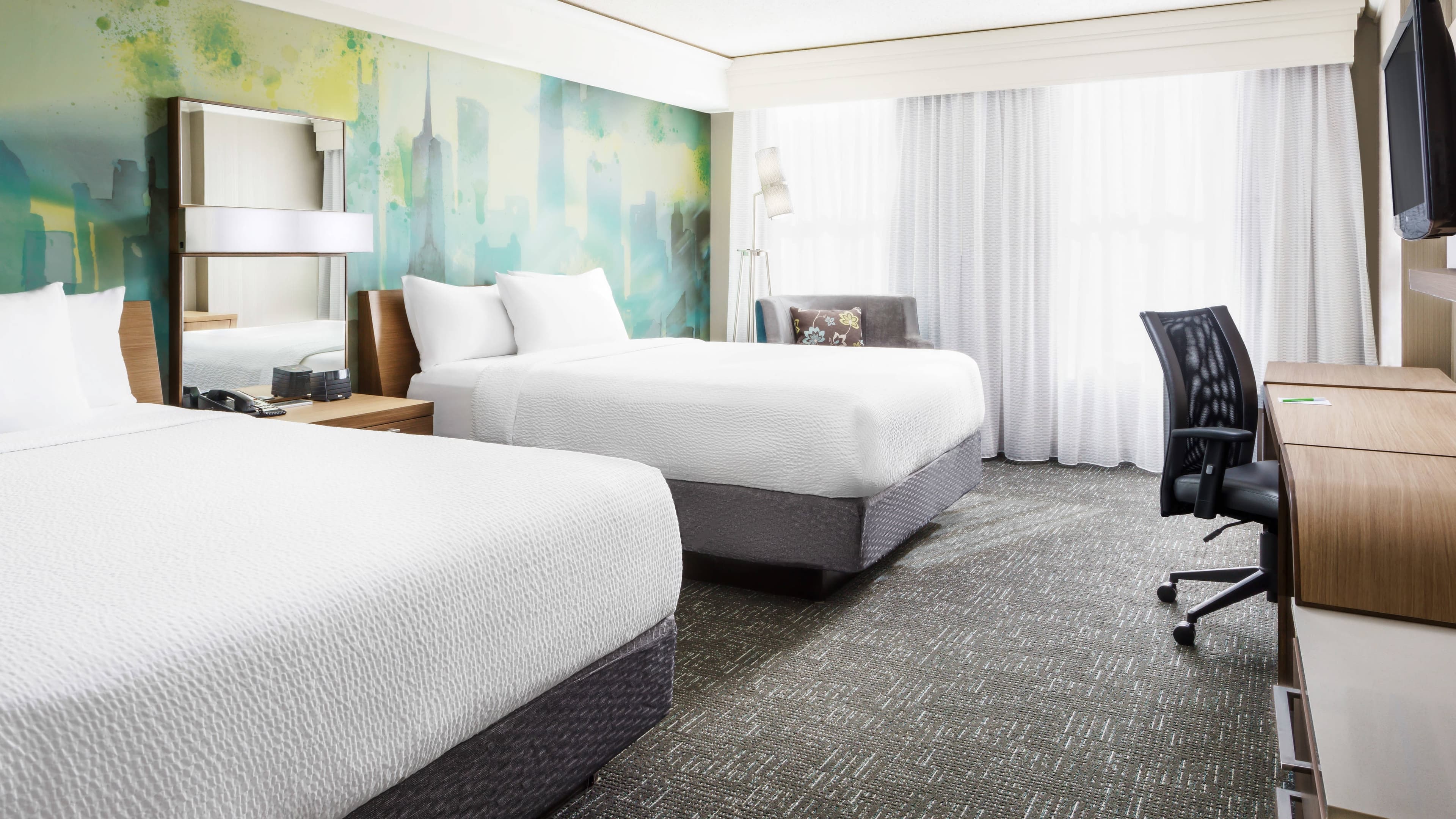 Holiday Inn Express Chicago - Magnificent Mile — 25