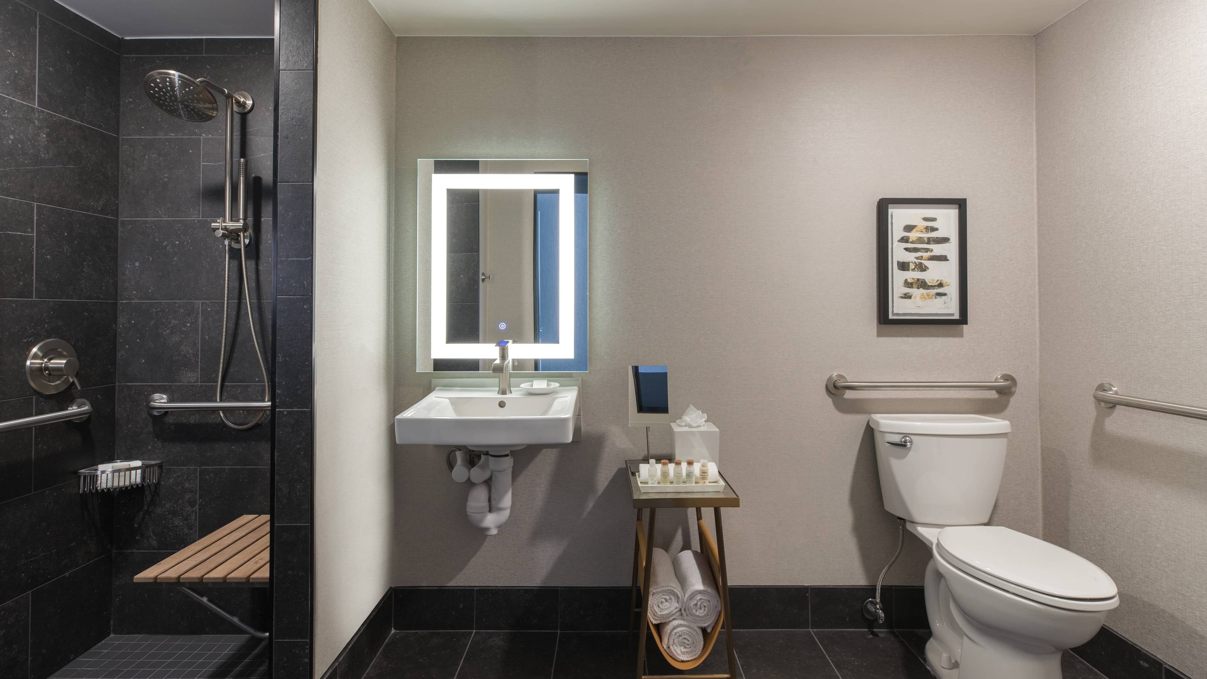 Renaissance Chicago North Shore Hotel — 27