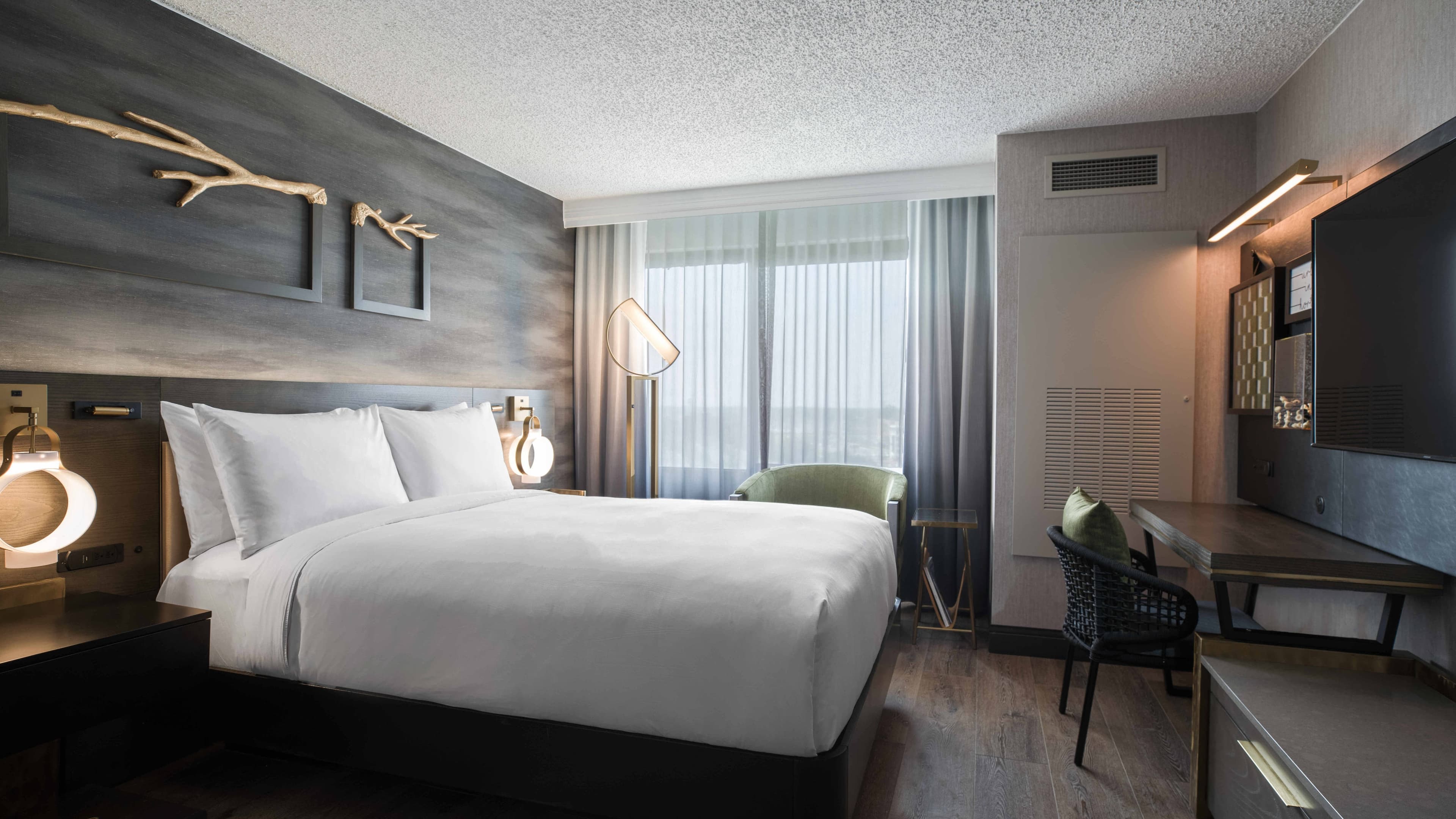 Renaissance Chicago North Shore Hotel — 22