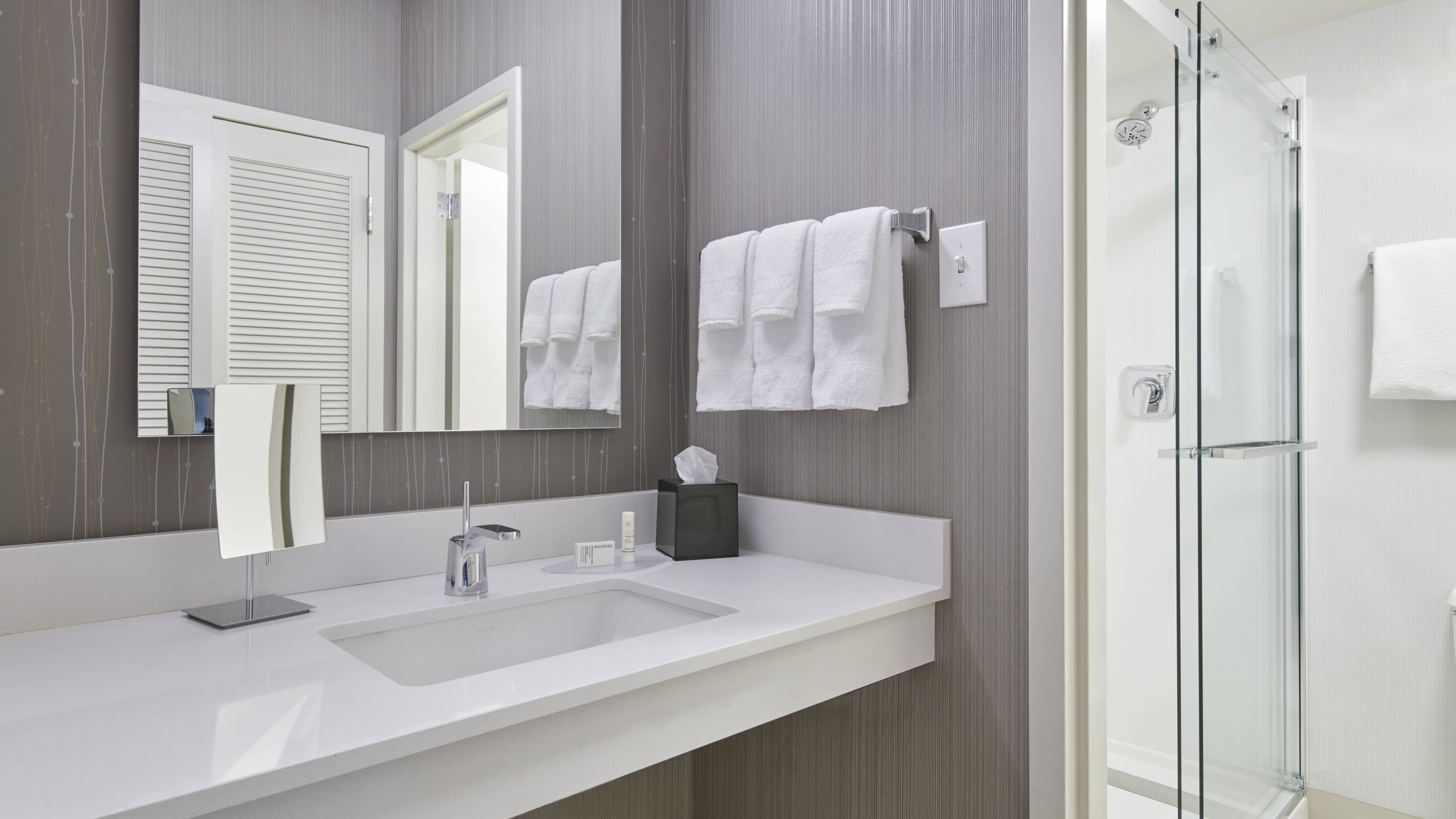 Staybridge Suites Chicago-Oakbrook Terrace — 7