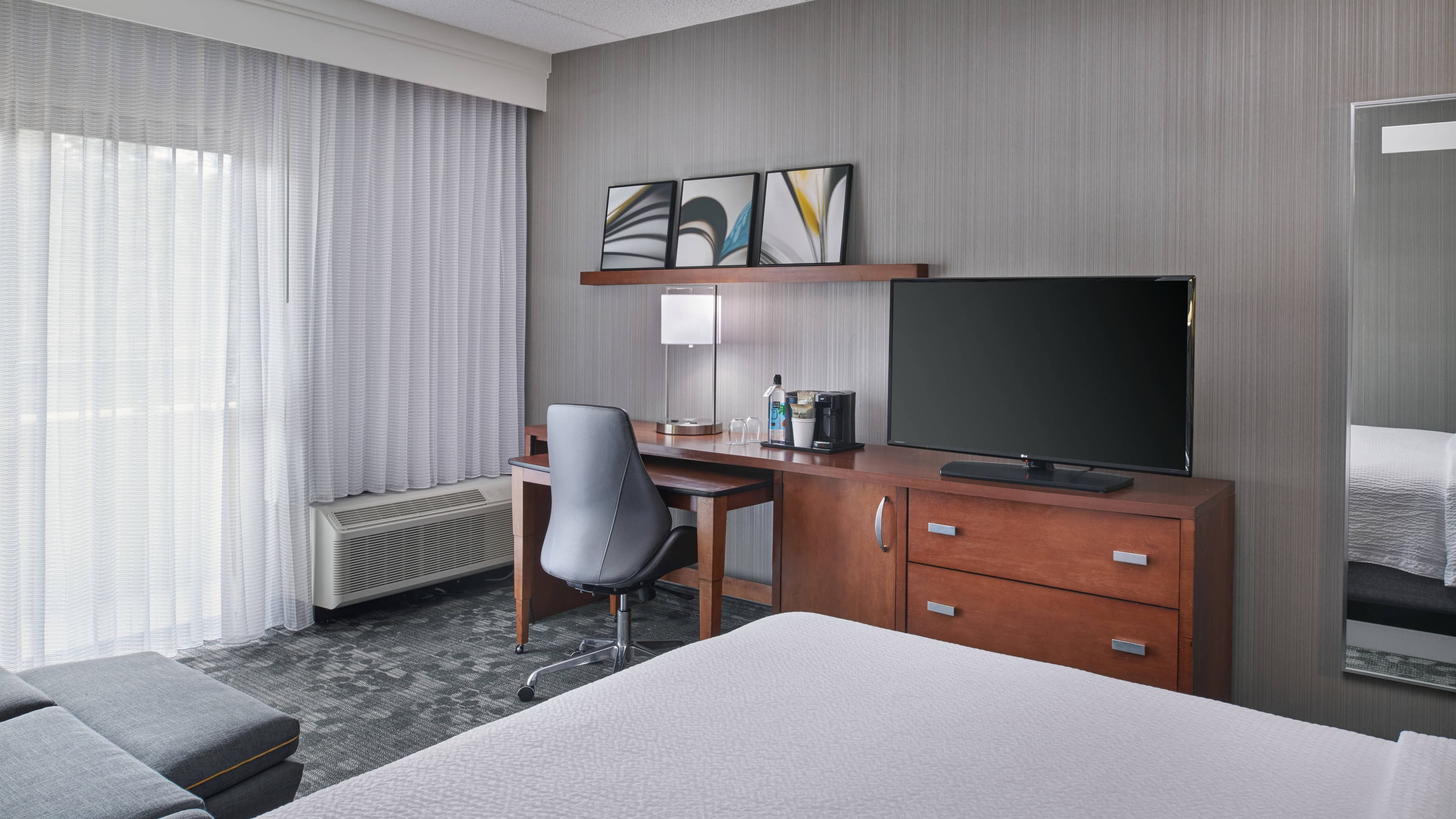 Staybridge Suites Chicago-Oakbrook Terrace — 13