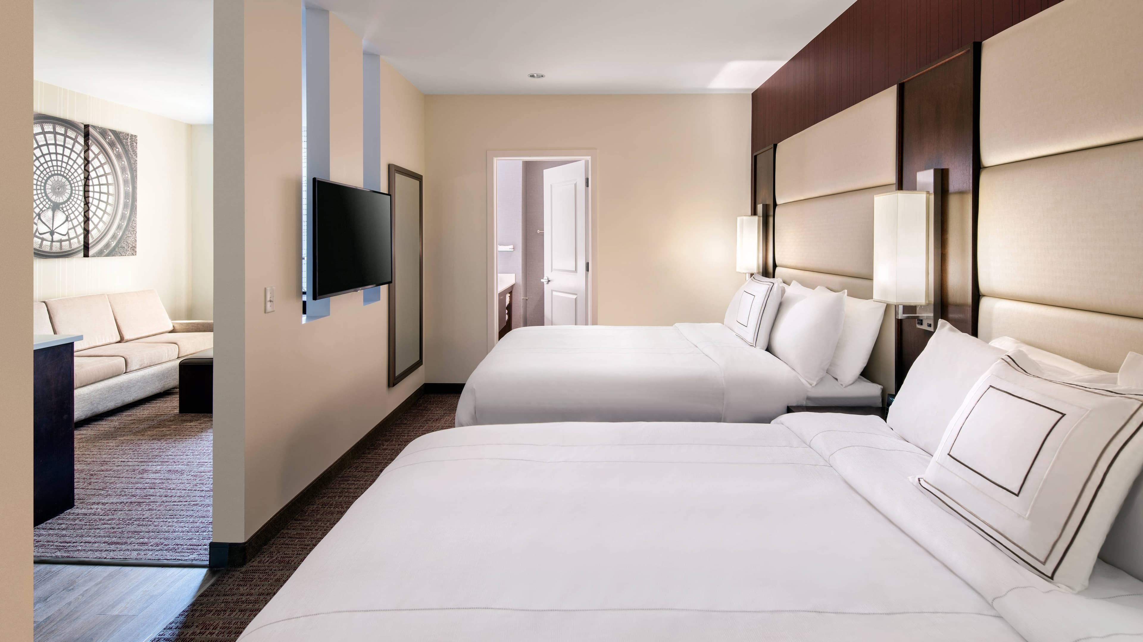 1 Bedroom Suite - Image 1