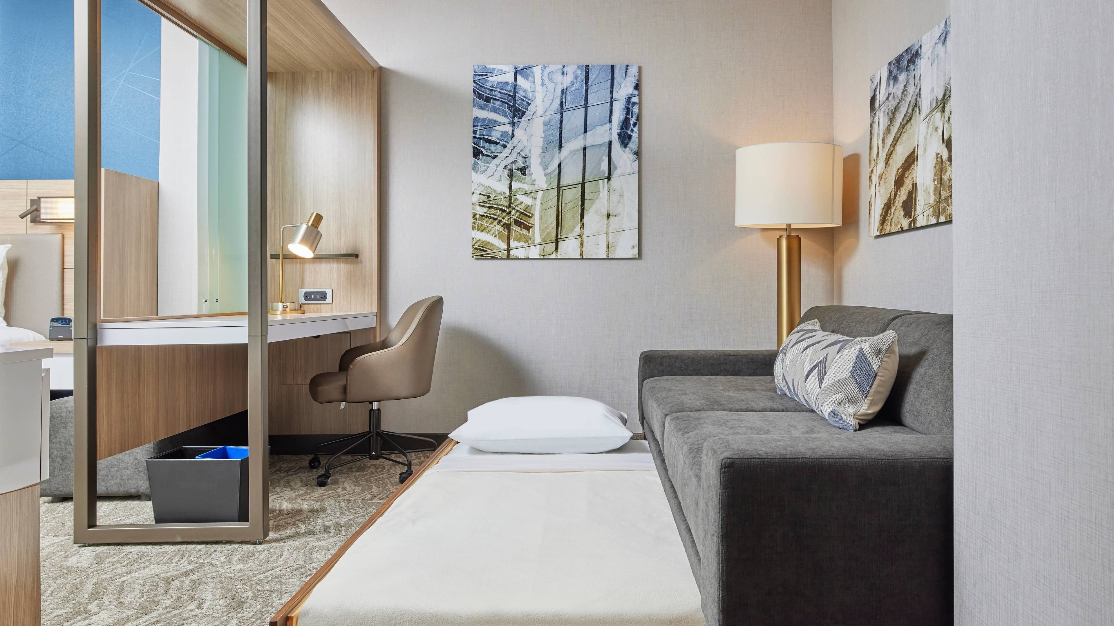 Suite - Image 3