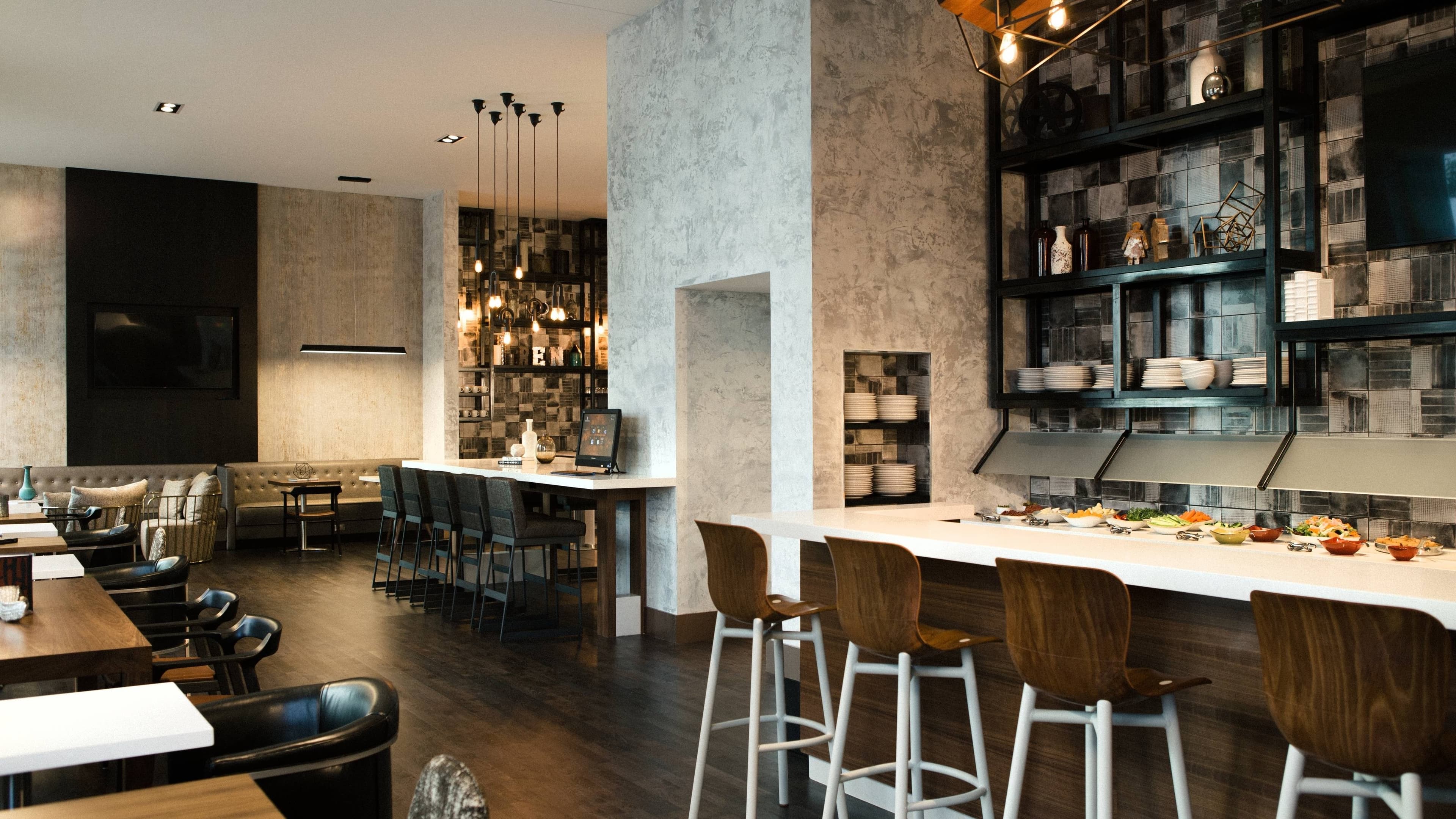 Renaissance Chicago Downtown Hotel — 14