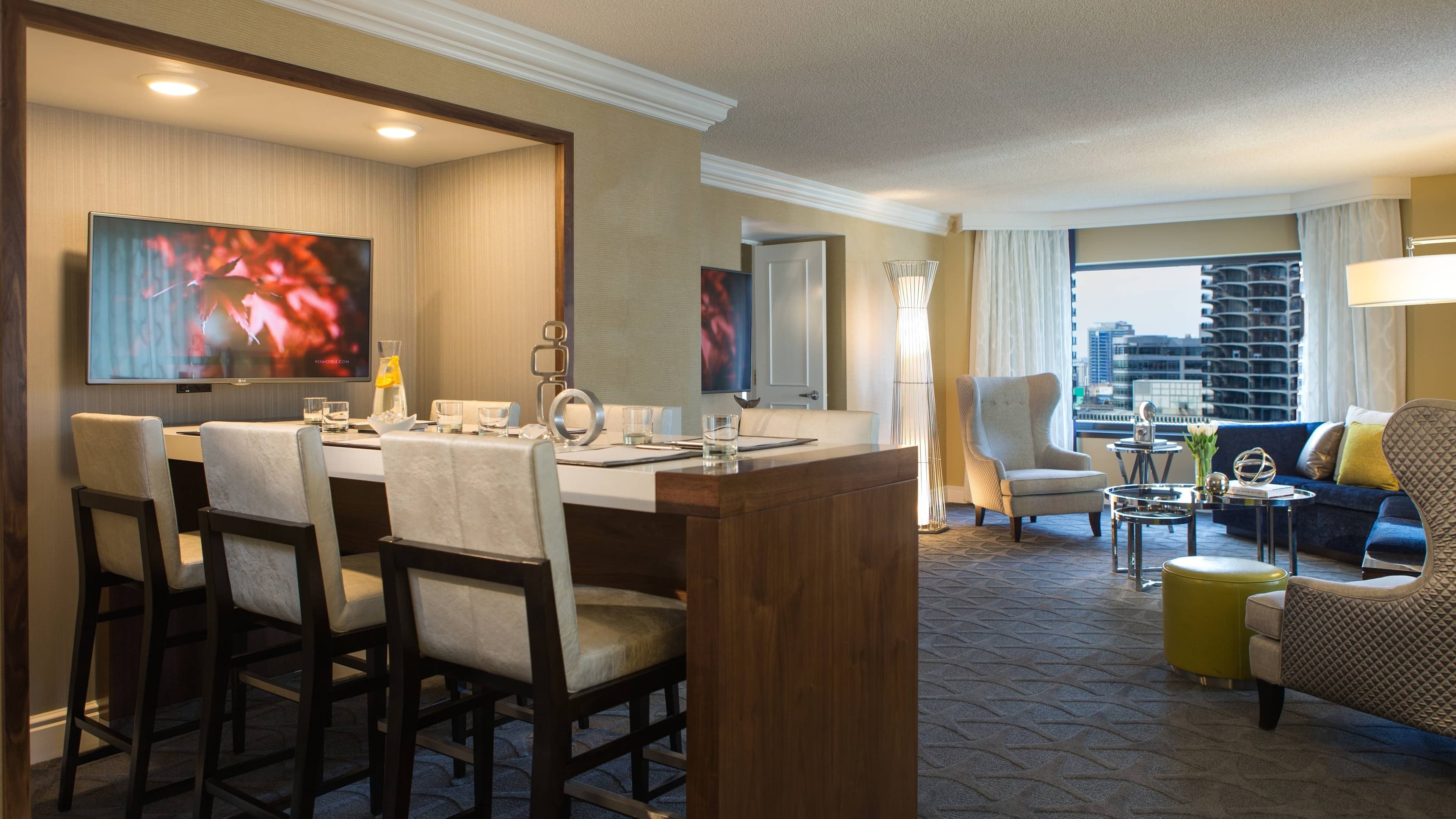 Renaissance Chicago Downtown Hotel — 41