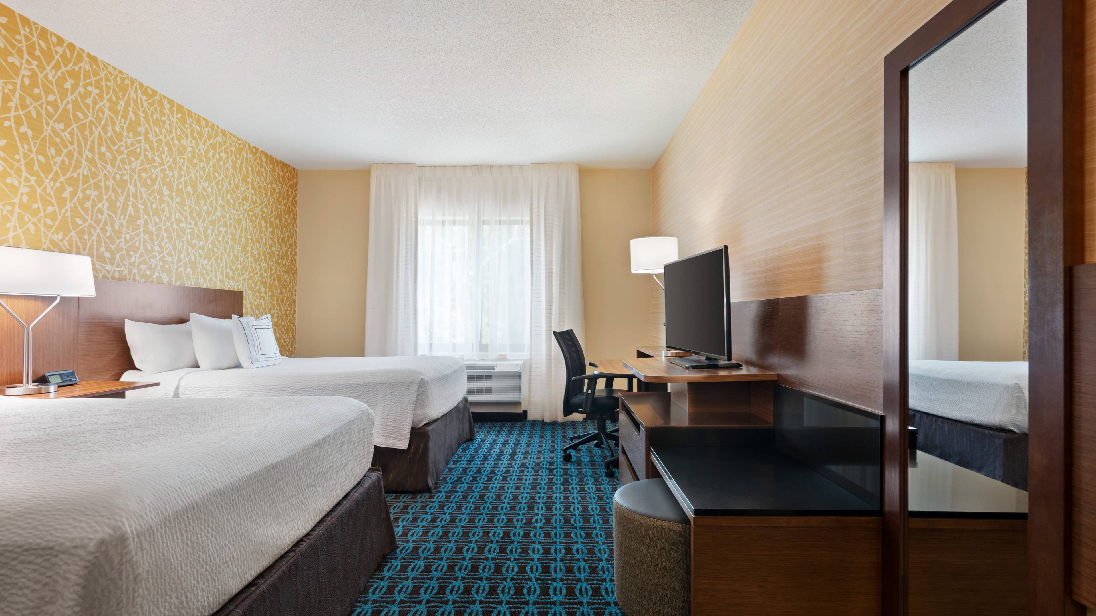 Fairfield Inn & Suites Charlottesville Downtown/University Area - Image 4