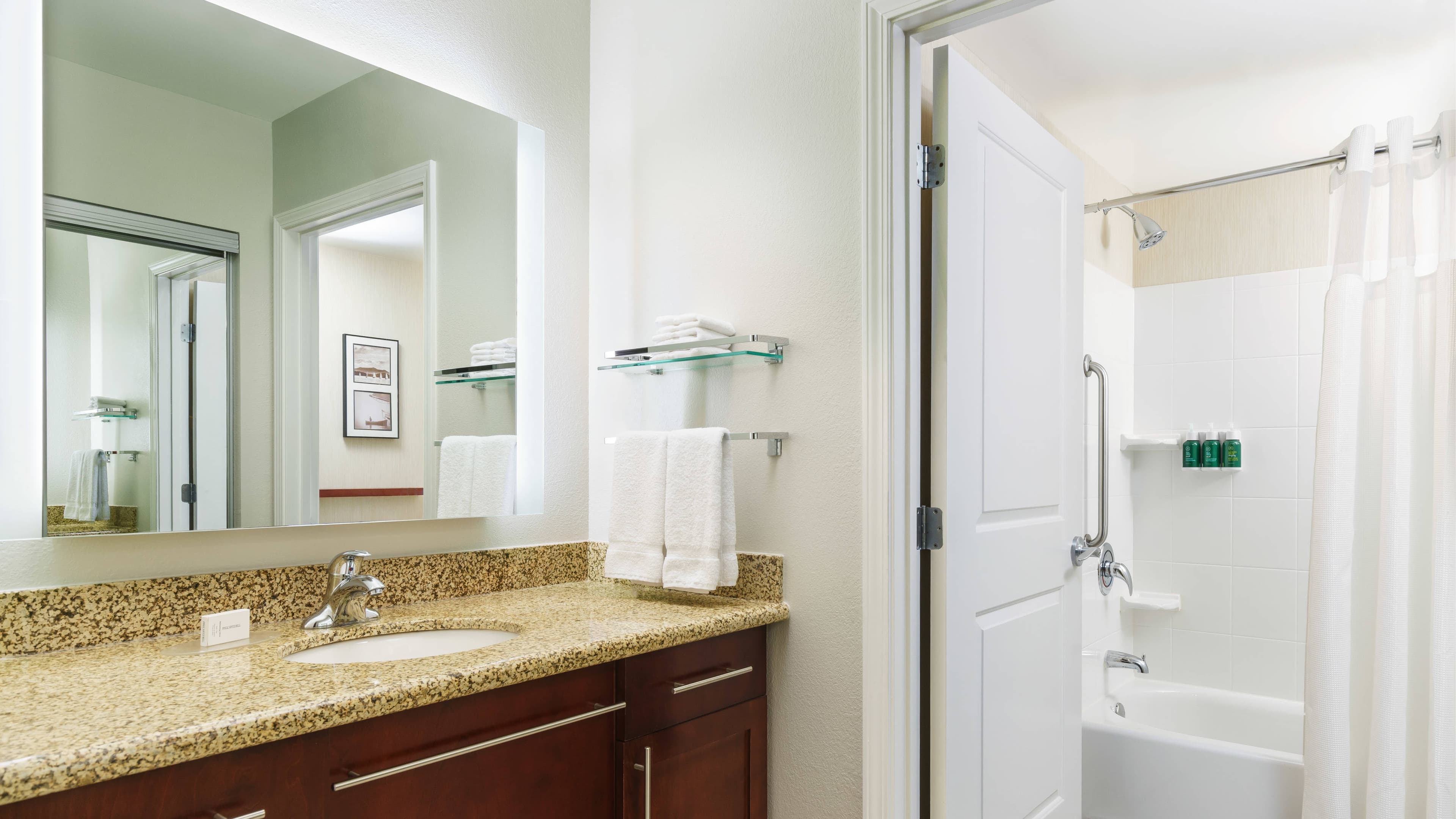 Residence Inn Charleston North/Ashley Phosphate - Image 5