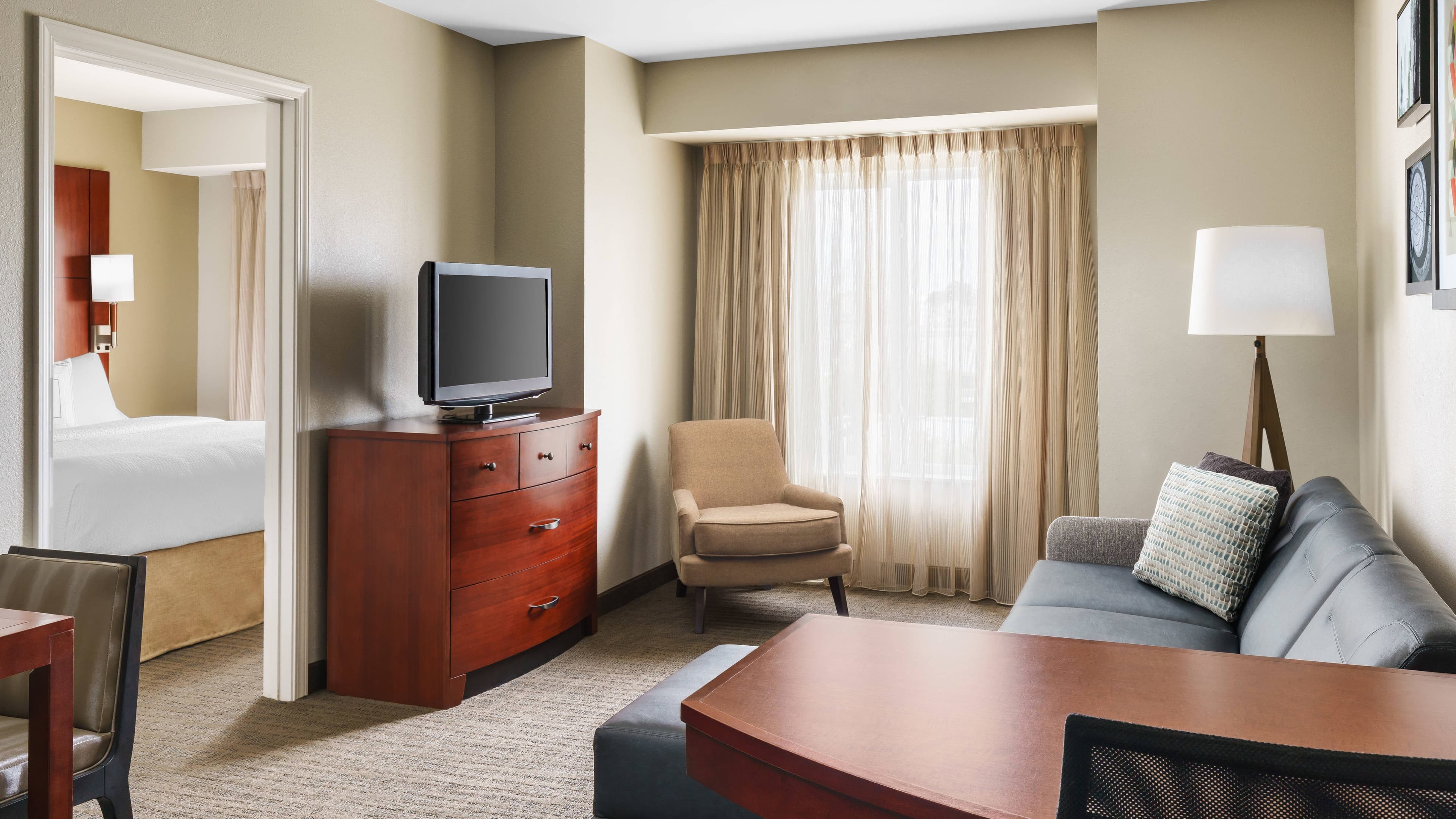 Residence Inn Charleston North/Ashley Phosphate - Image 2