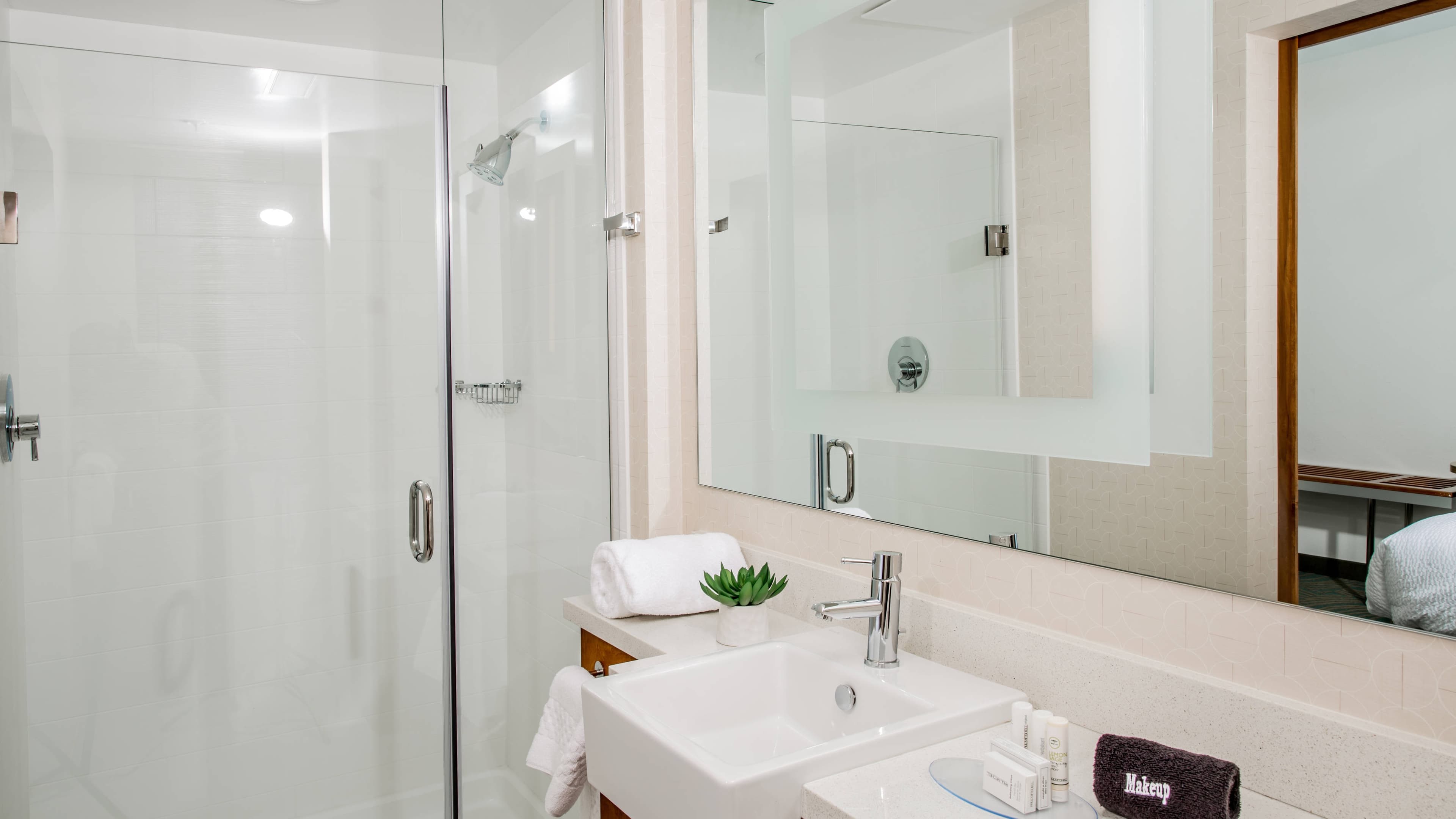 Holiday Inn Express & Suites Charleston NE Mt Pleasant US17 — 9
