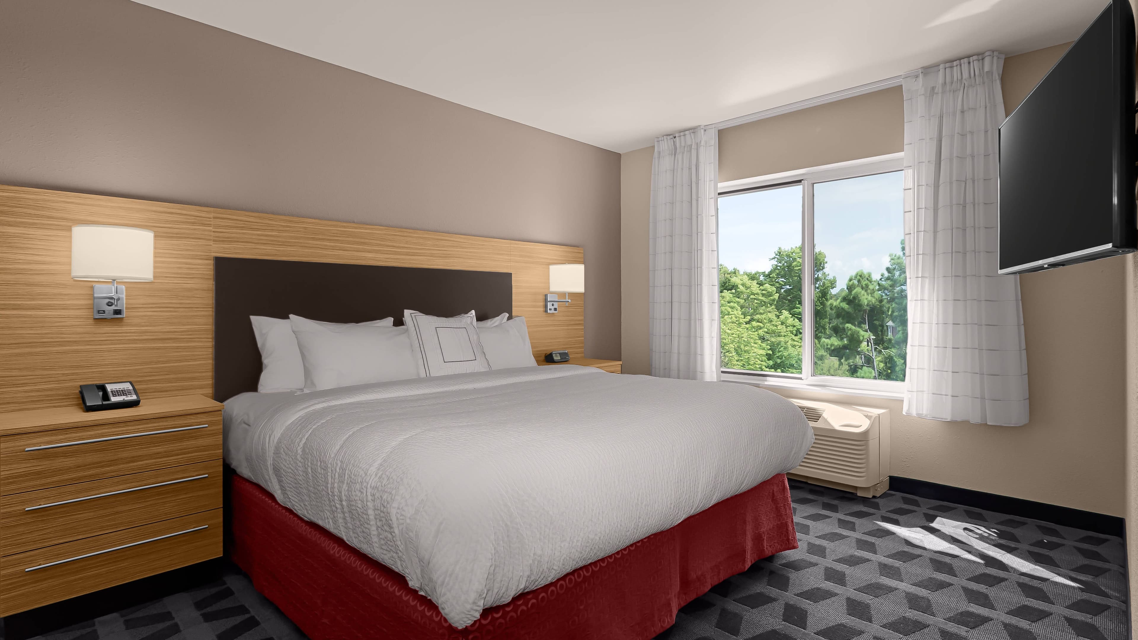 TownePlace Suites Charleston Mt. Pleasant - Image 2