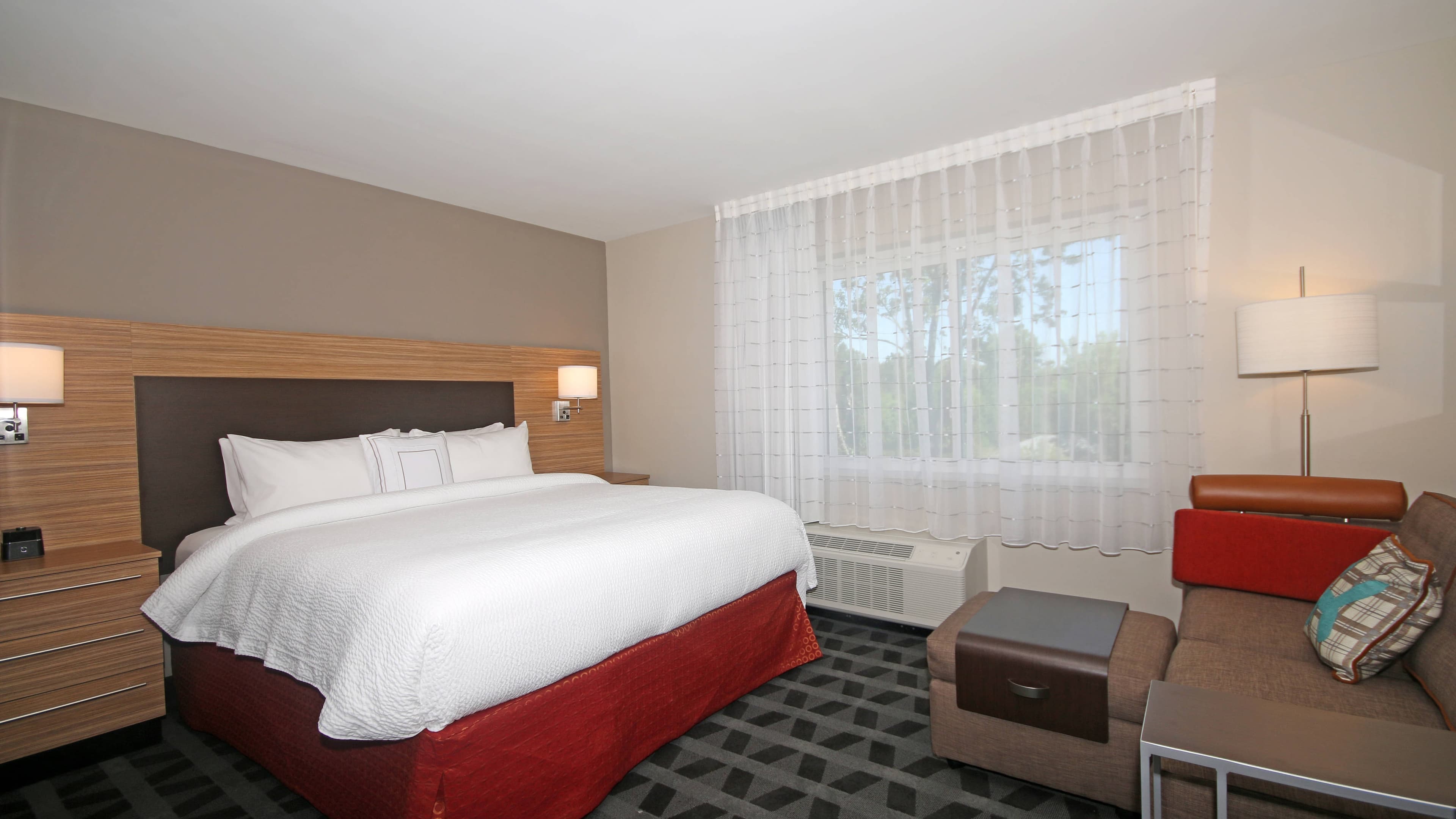 TownePlace Suites Charleston-North Charleston - Image 3