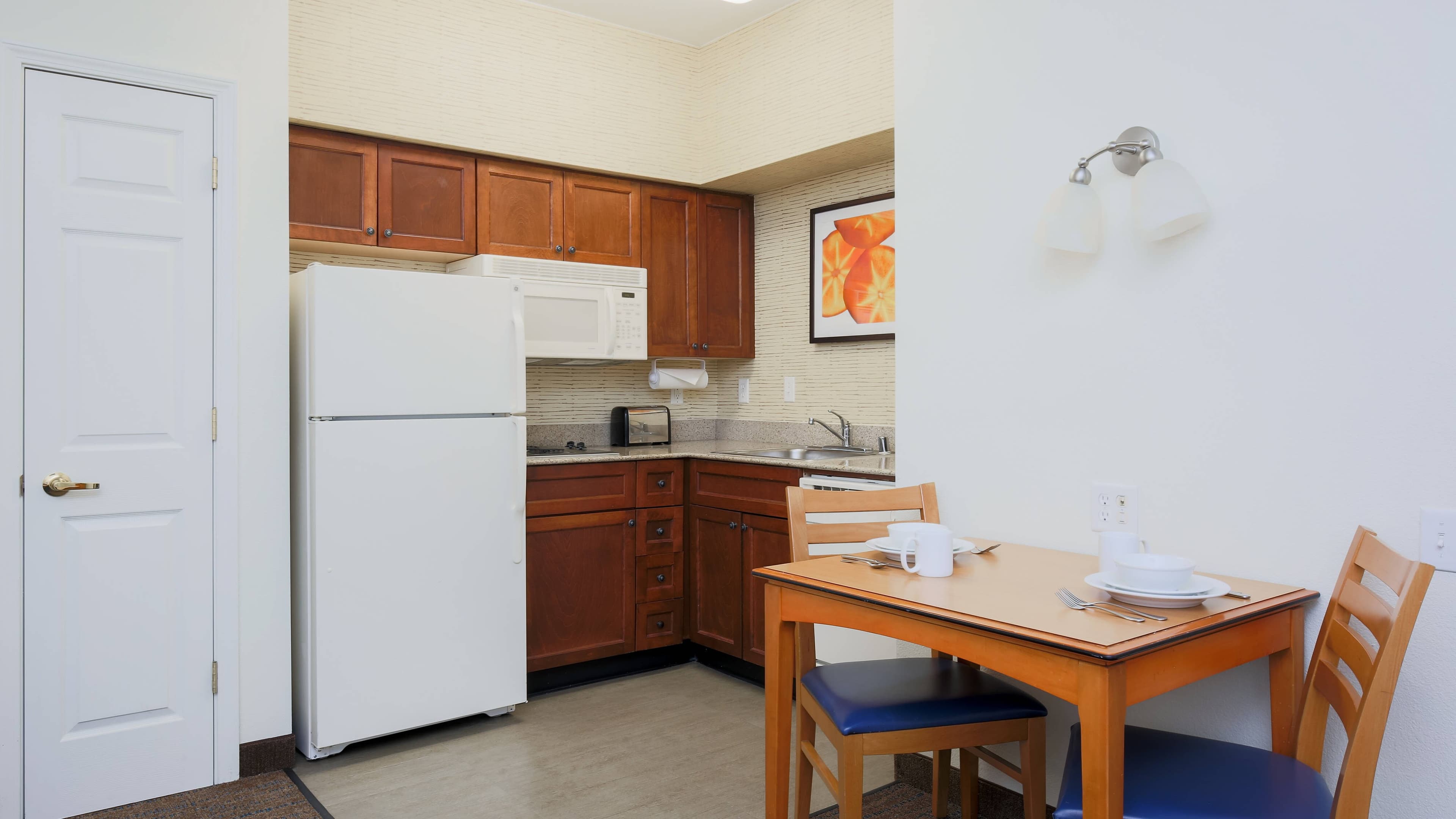 1 Bedroom Suite - Image 8