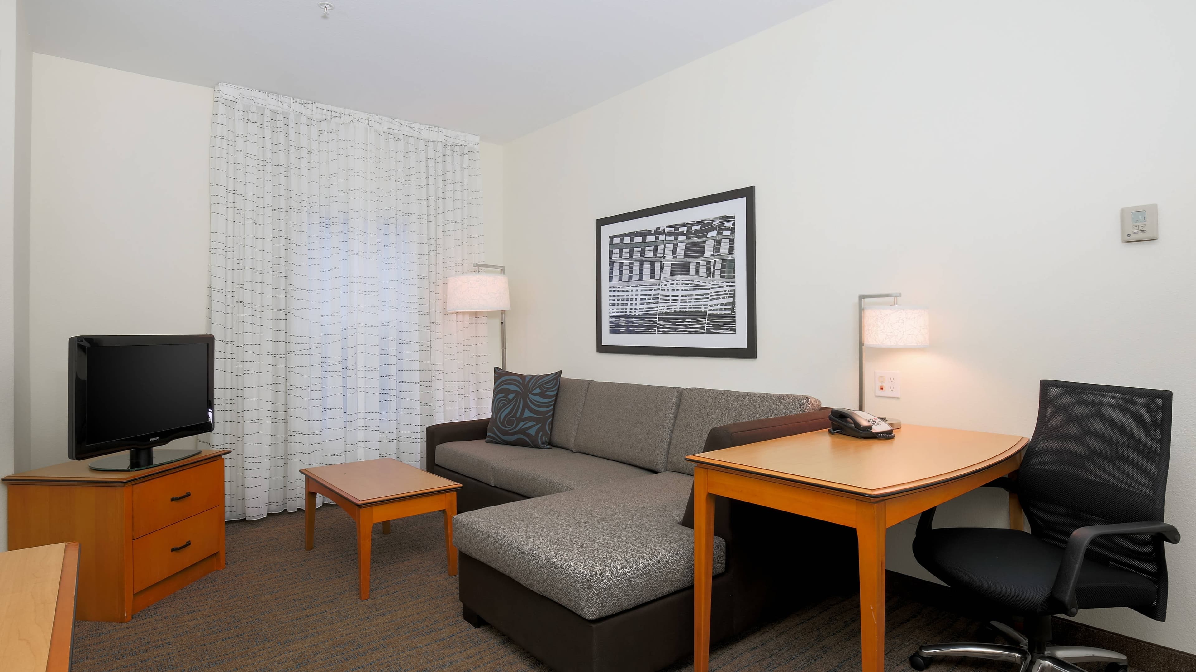 1 Bedroom Suite - Image 9