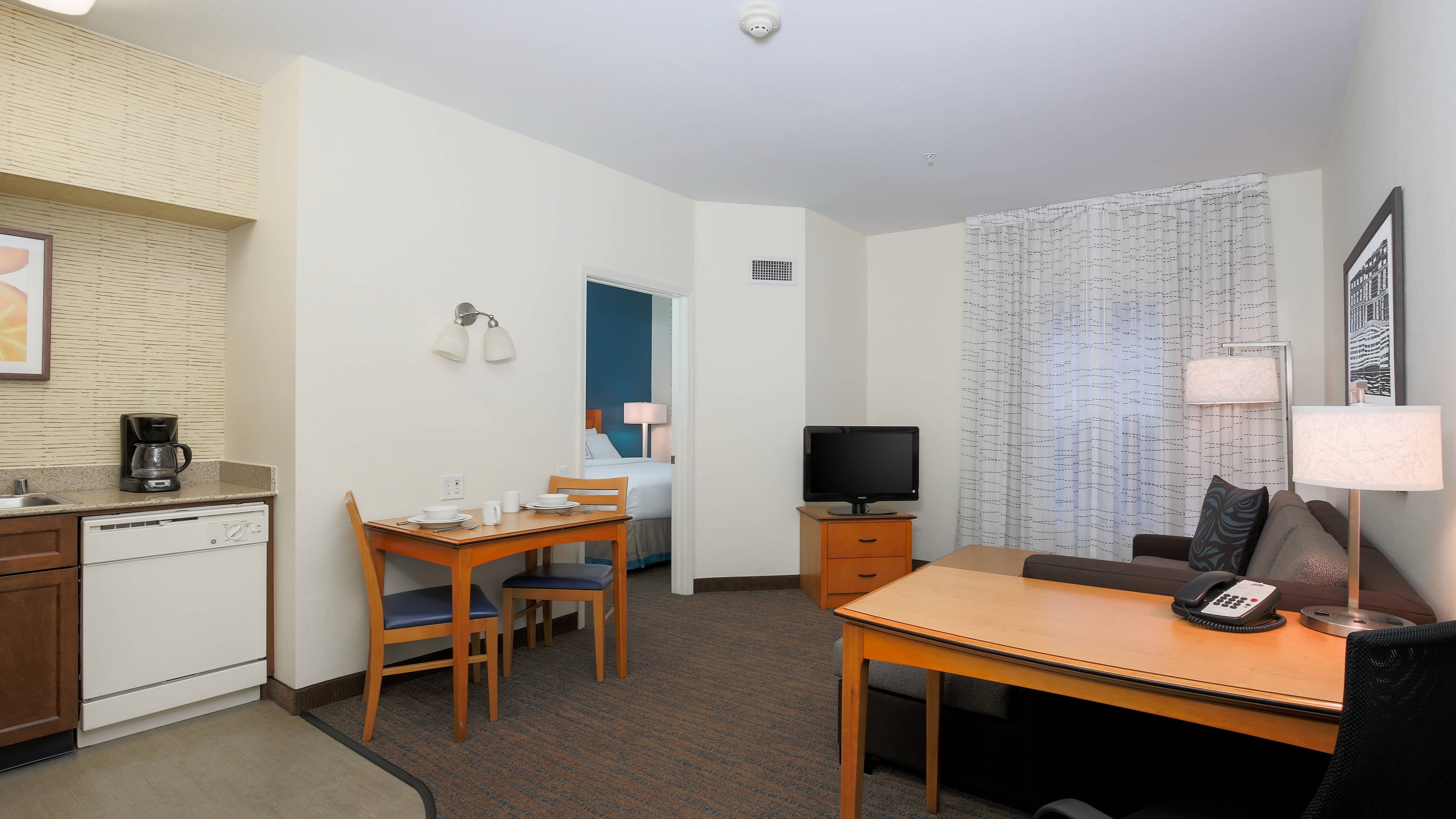 1 Bedroom Suite - Image 10