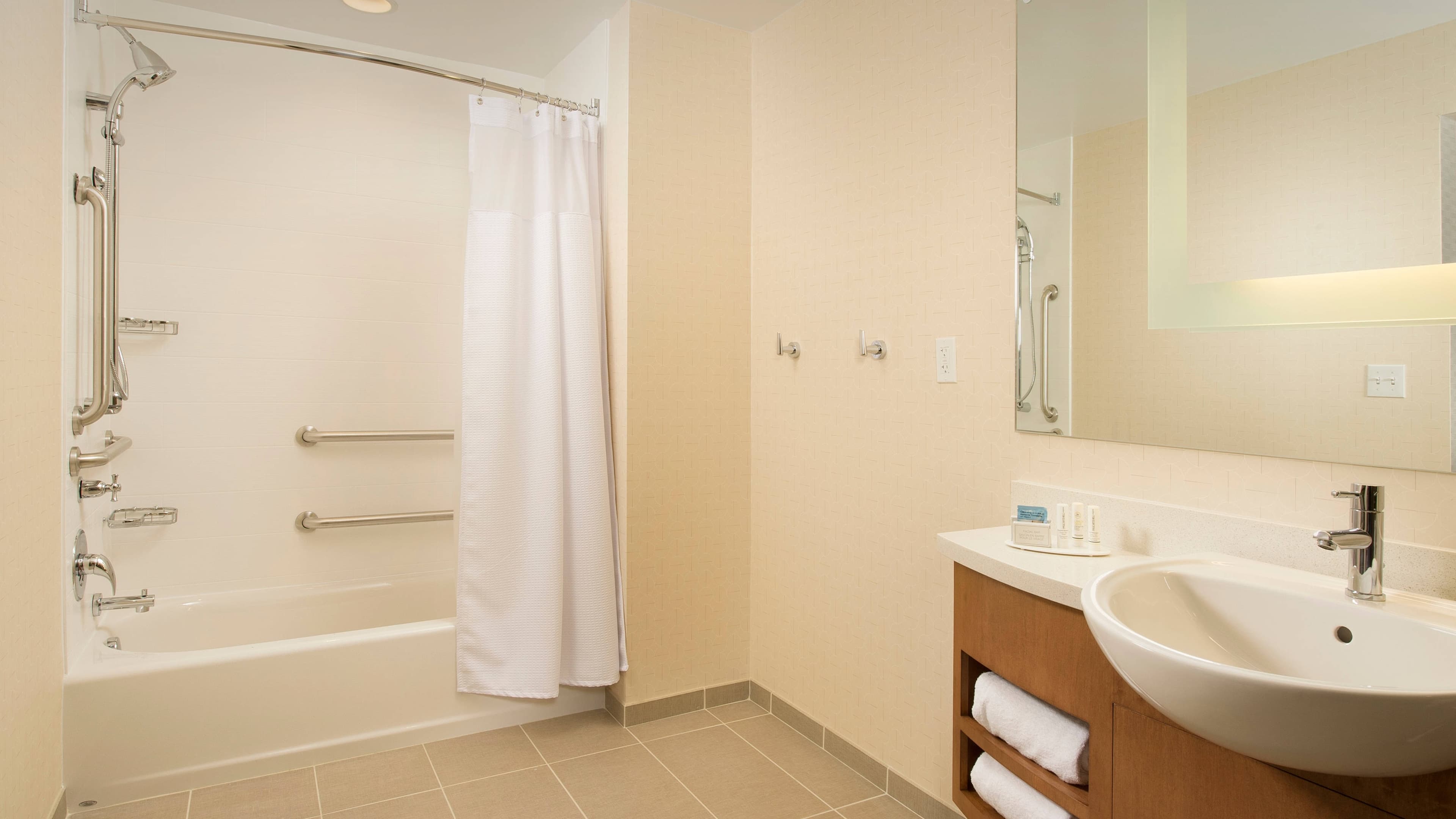 SpringHill Suites Bridgeport Clarksburg — 13
