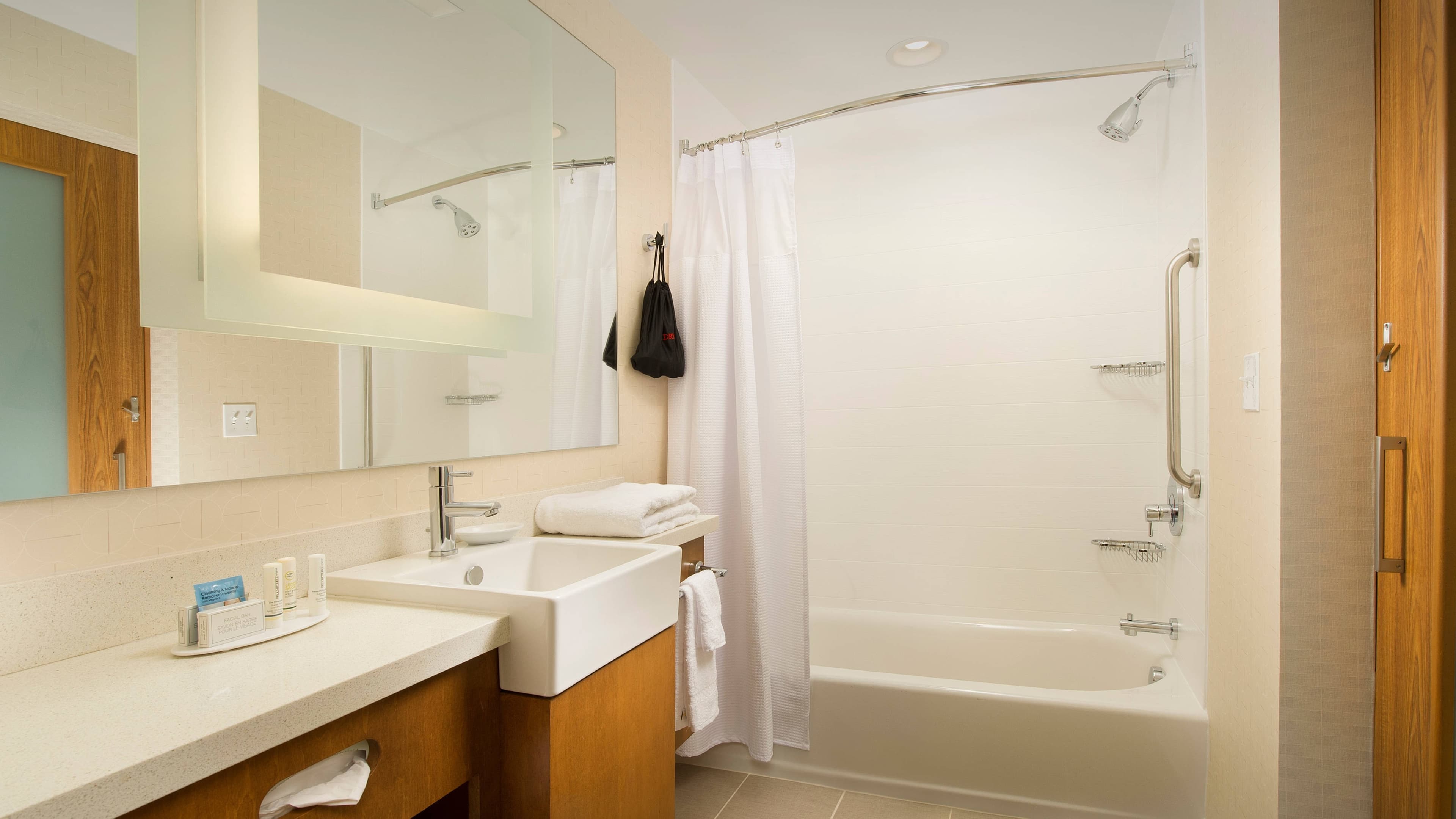 SpringHill Suites Bridgeport Clarksburg - Image 3
