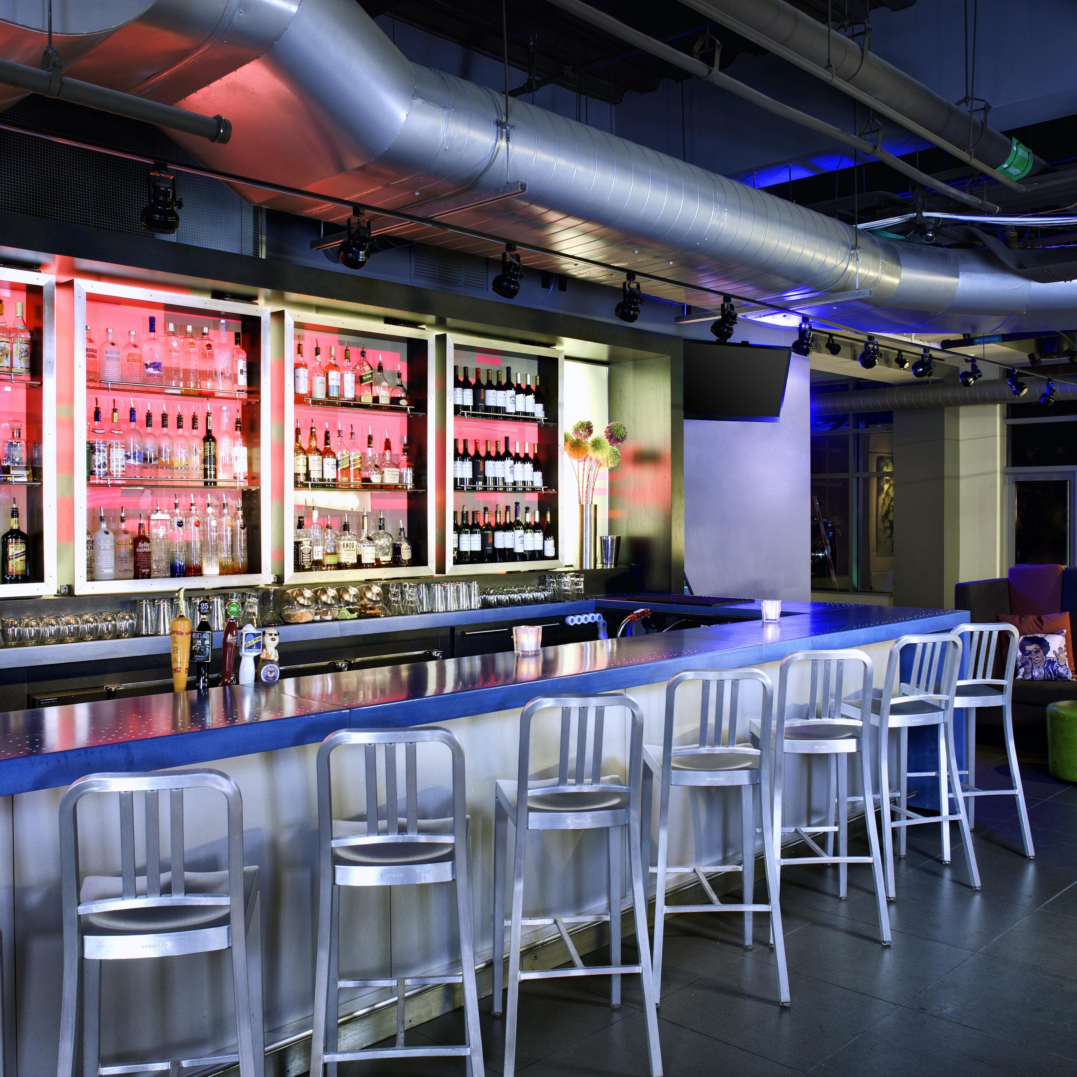 Aloft Cleveland Downtown - Image 1