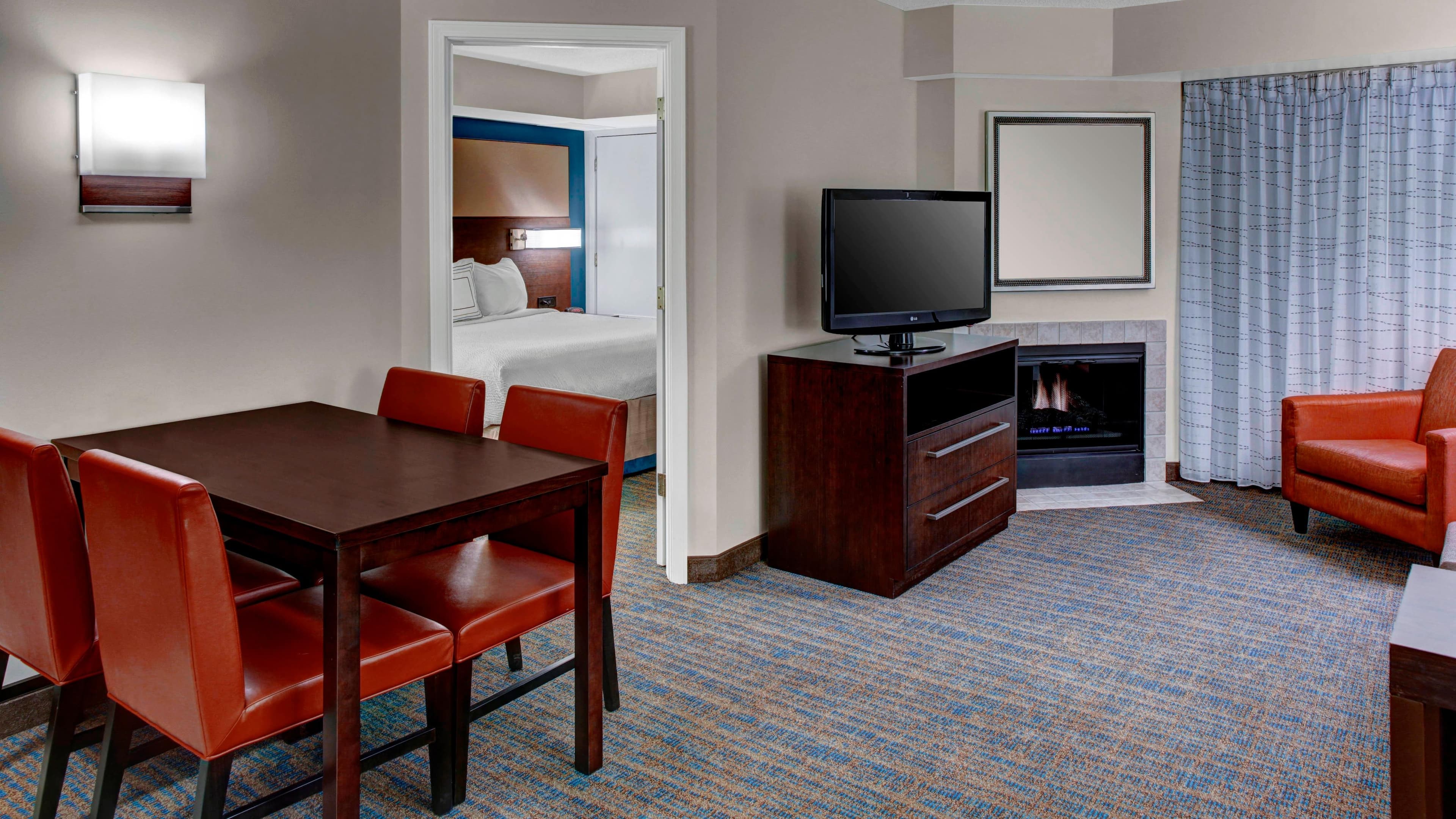Hotel Indigo Cleveland-Beachwood — 22