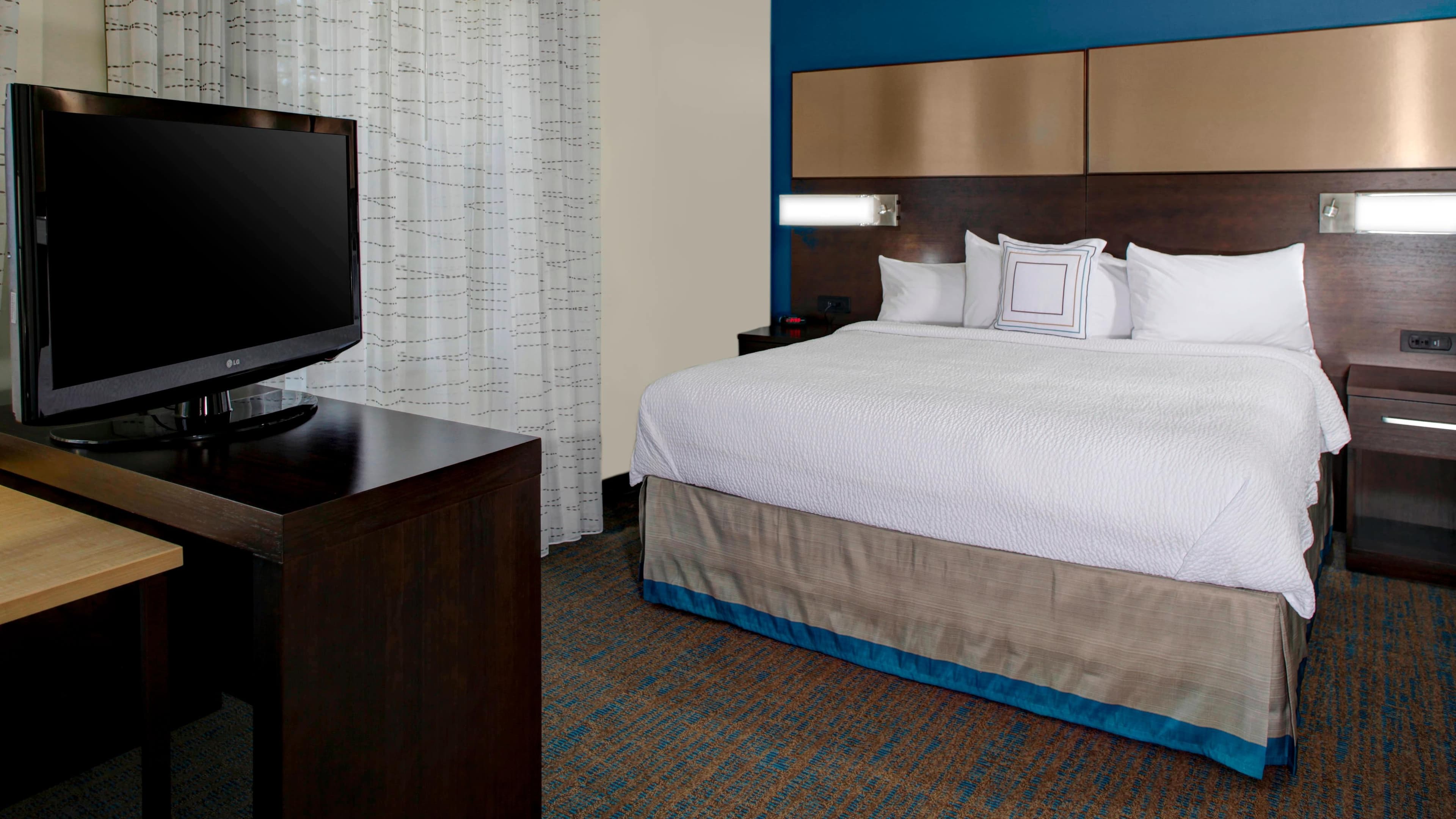 Hotel Indigo Cleveland-Beachwood — 17
