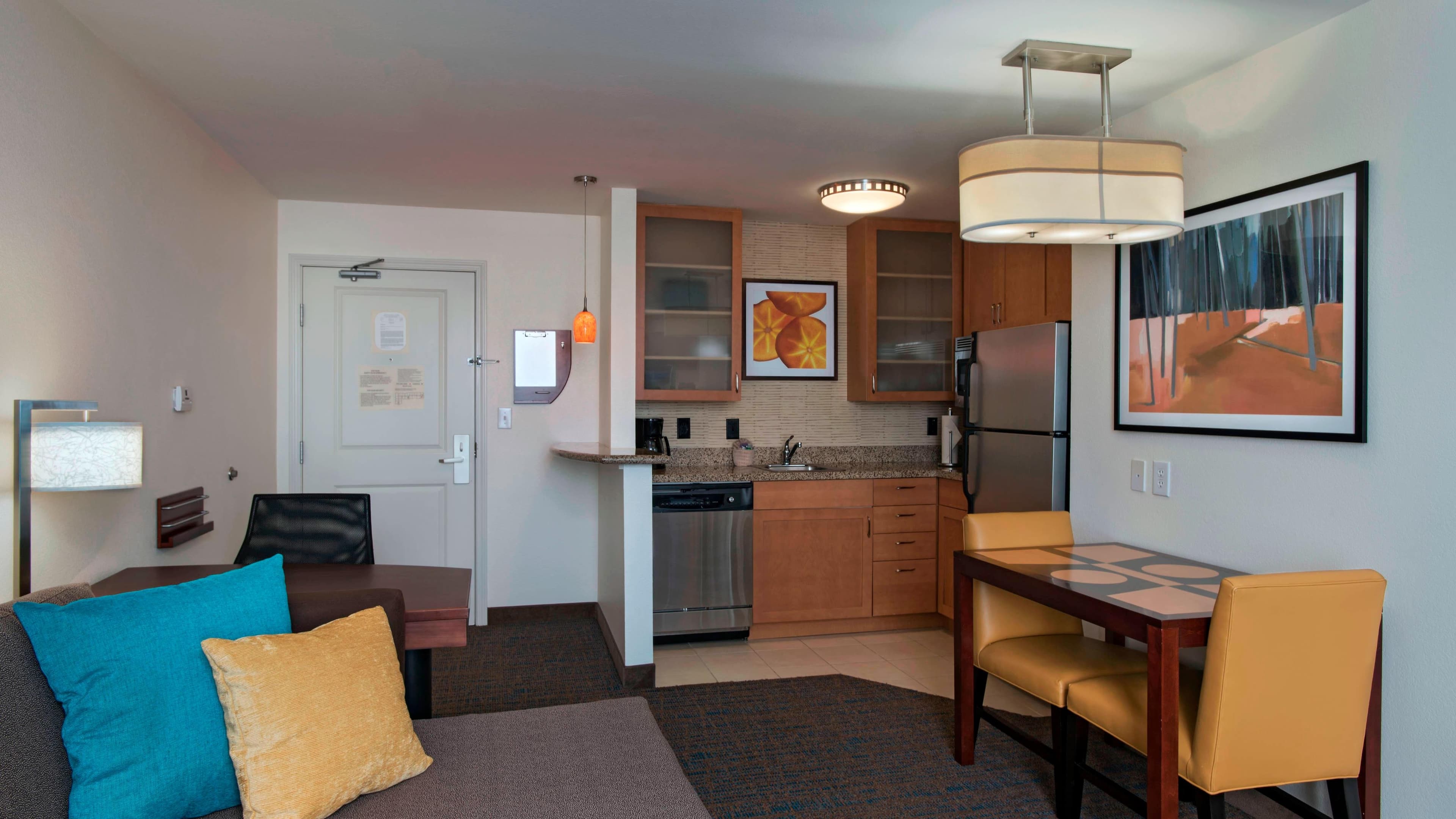Residence Inn Bryan College Station - Image 4