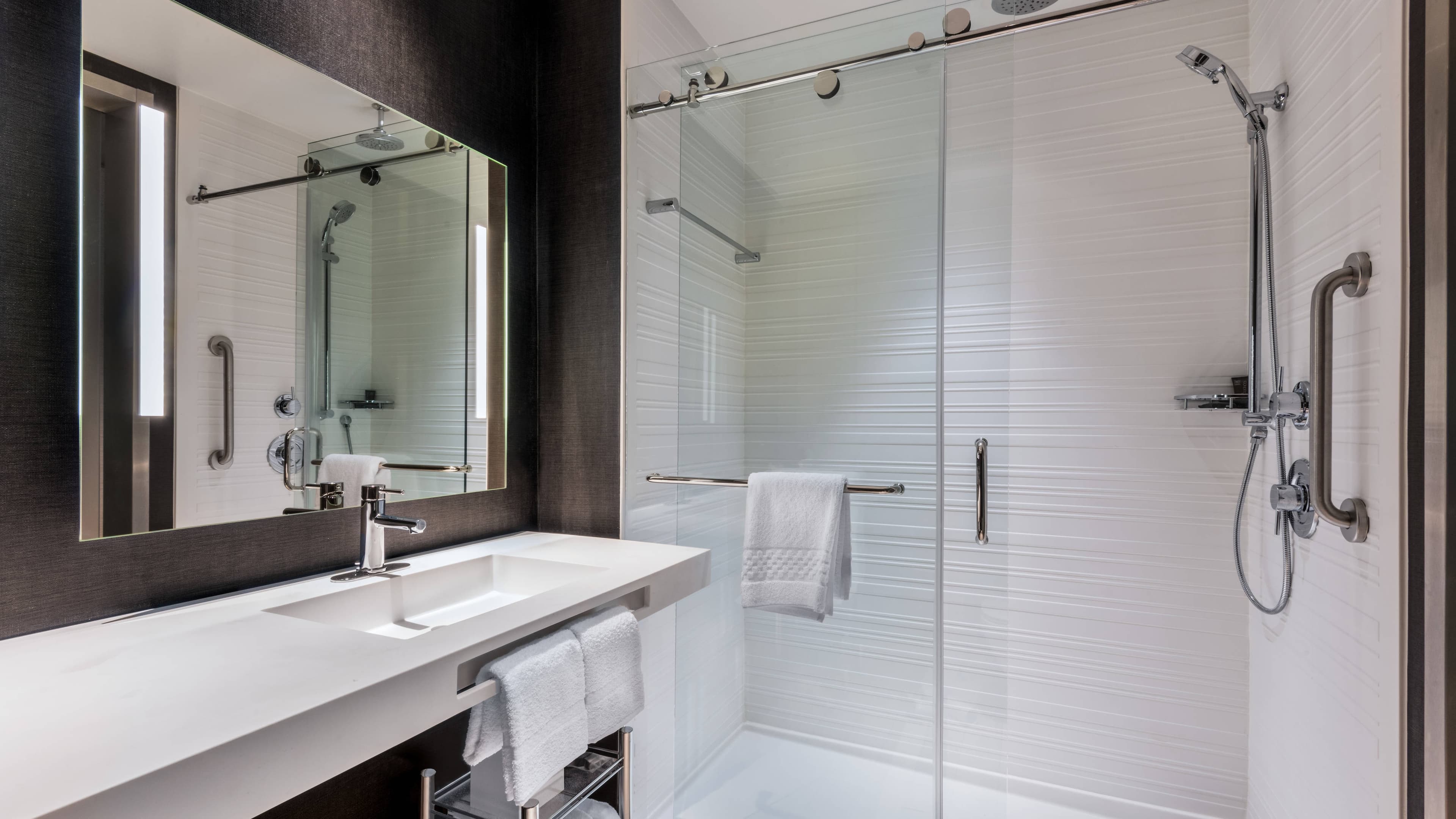 AC Hotel Charlotte City Center - Image 5