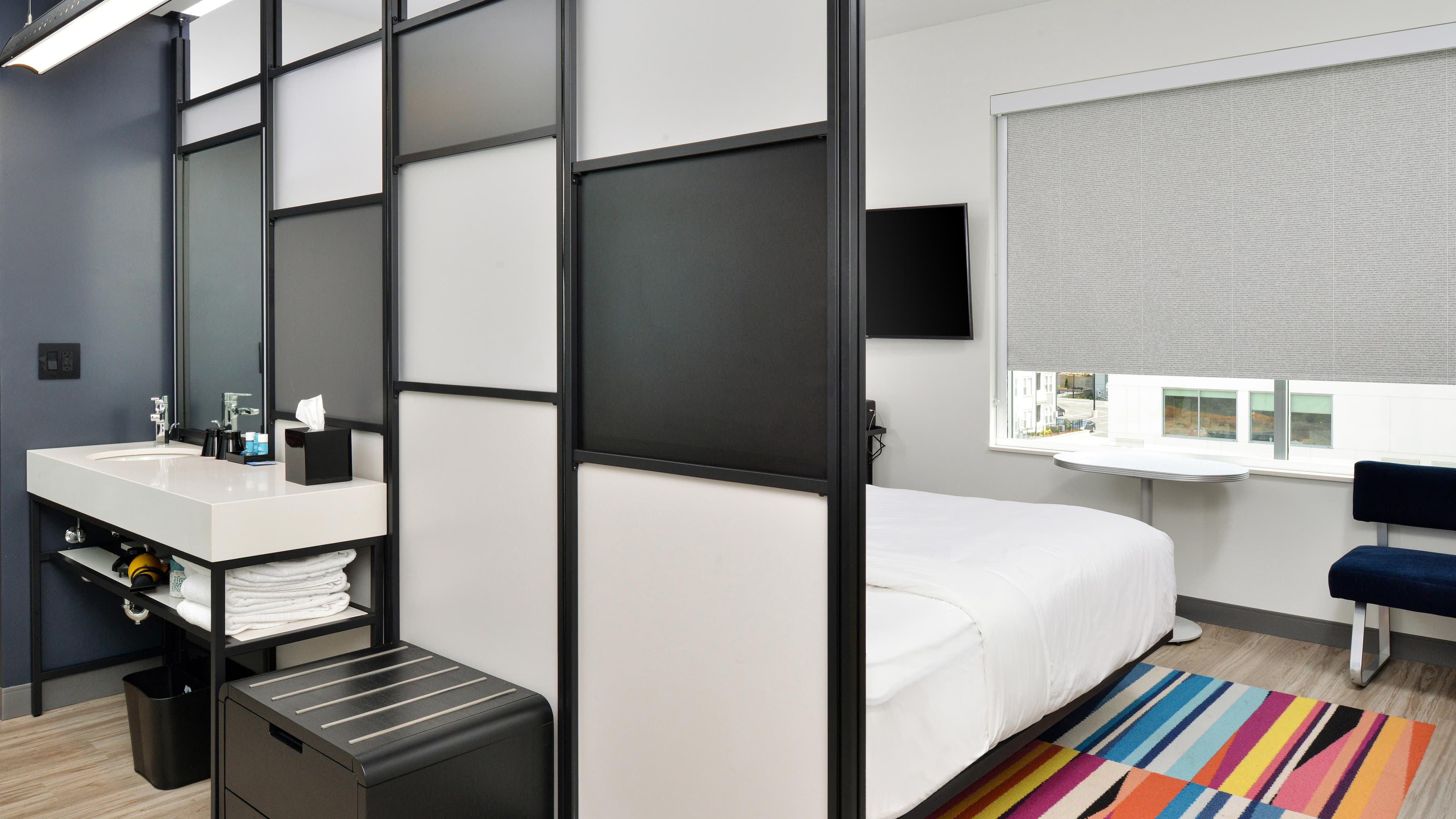 Holiday Inn Charlotte-Airport Conf Ctr — 7