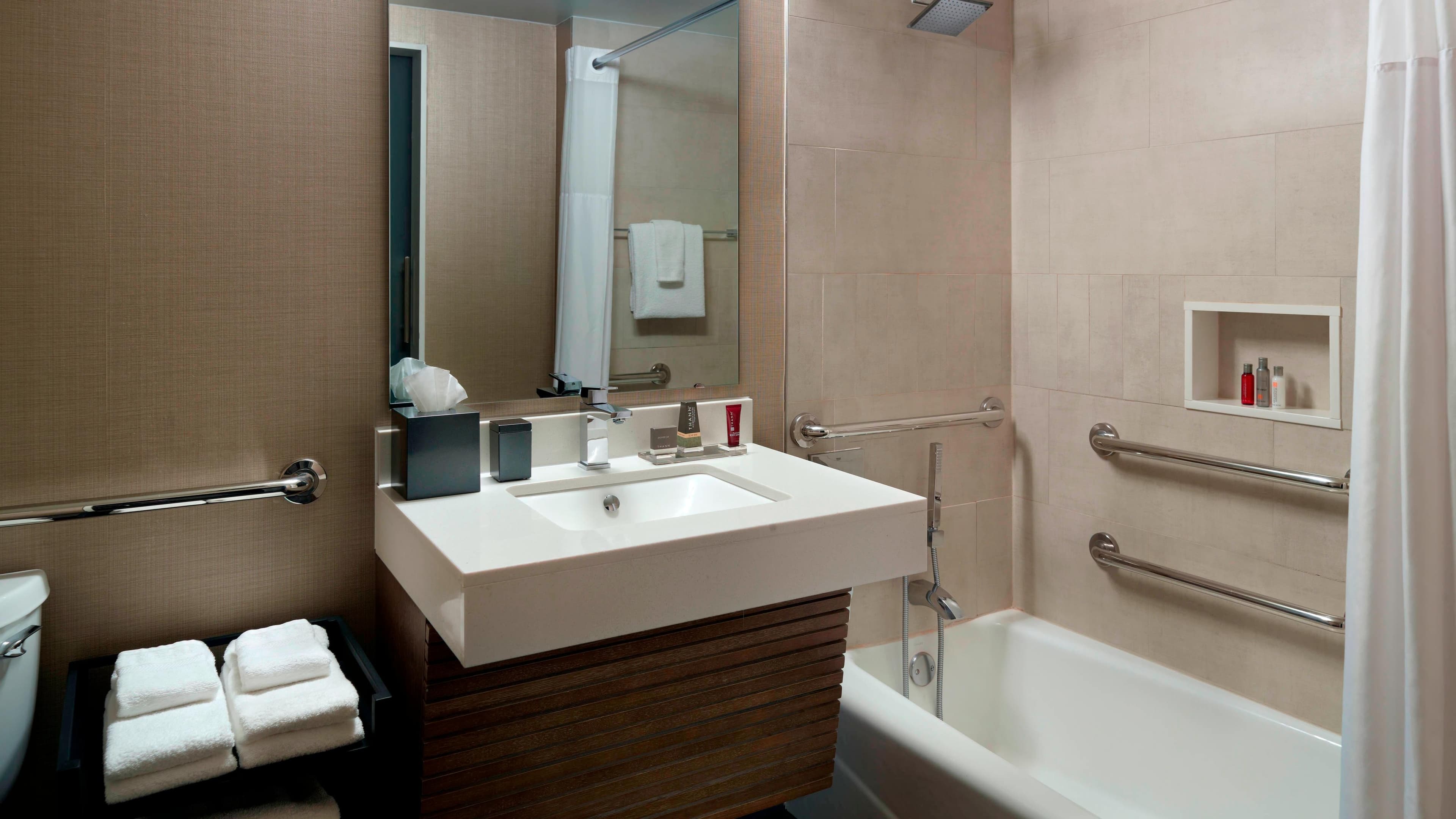 Staybridge Suites Charlotte Ballantyne — 9