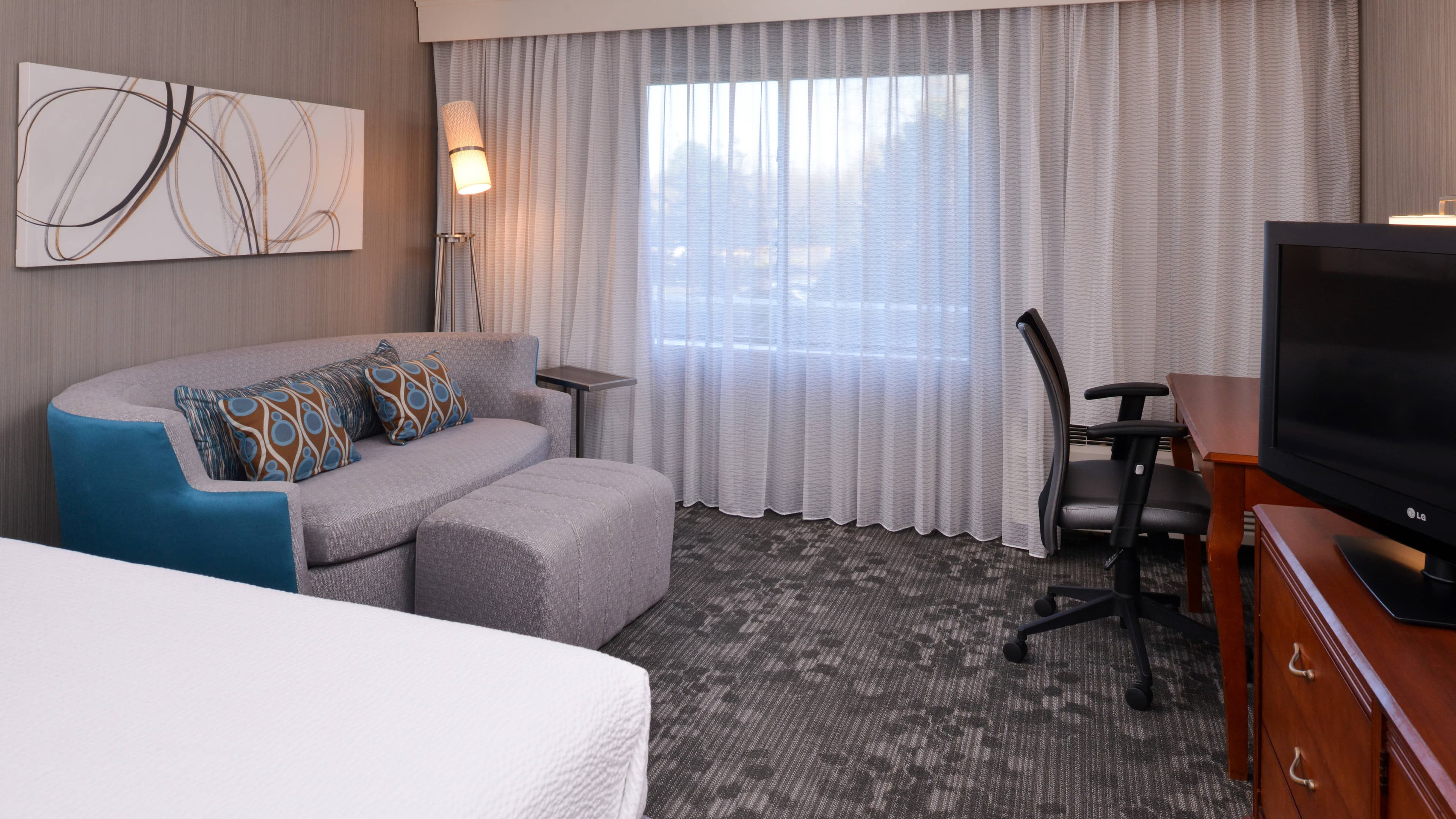 Courtyard Charlotte Gastonia - Image 3