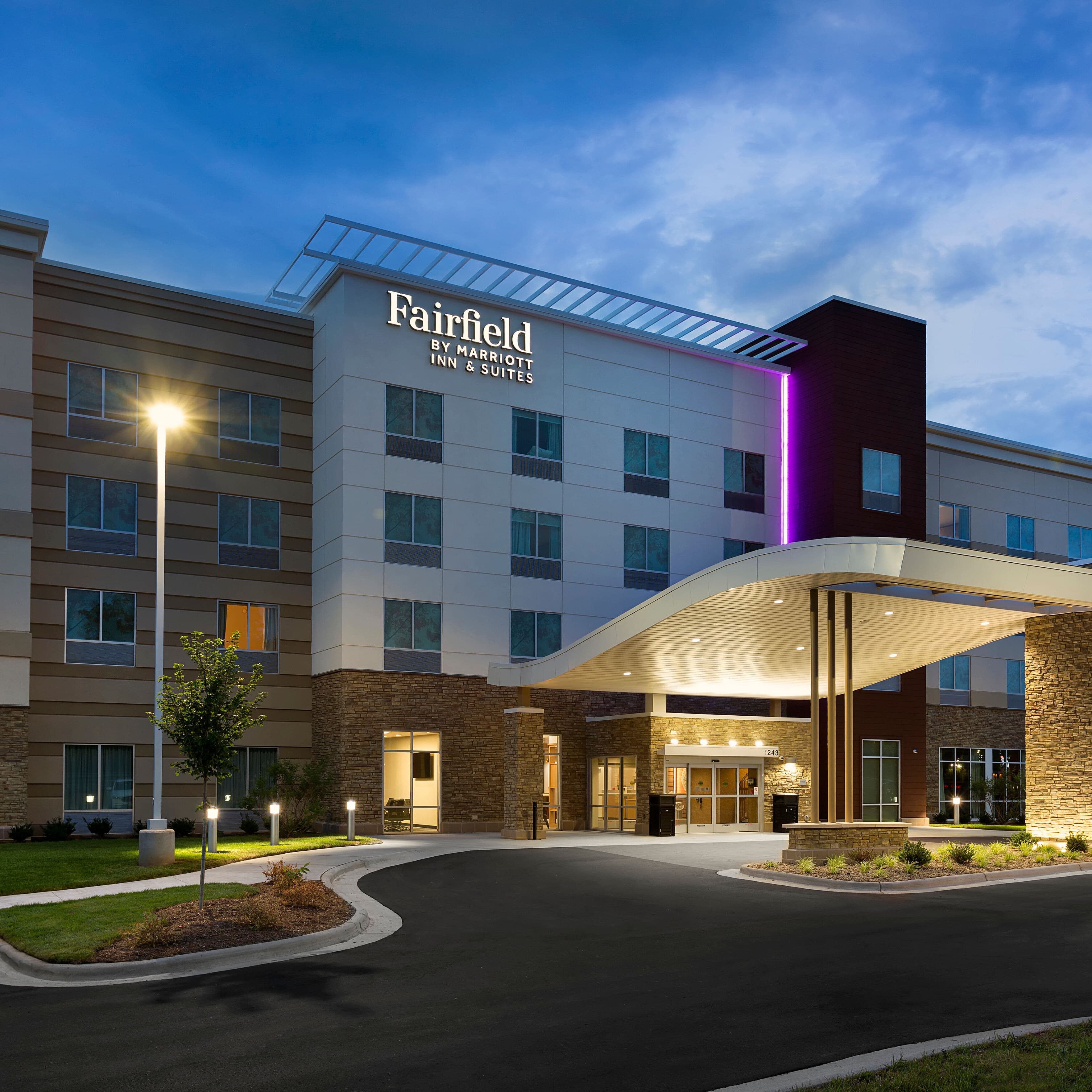 Fairfield Inn & Suites Statesville - Image 1