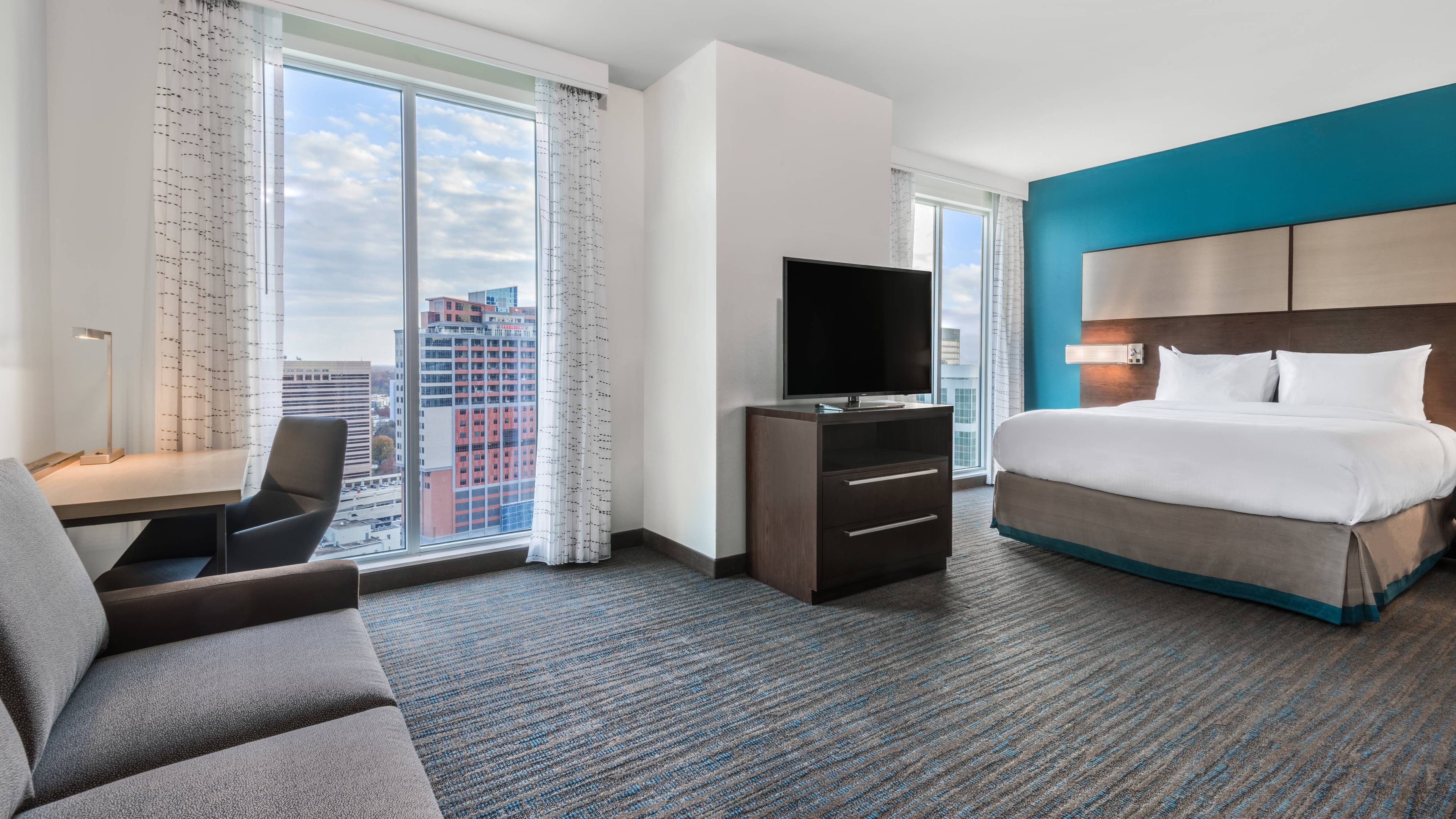 Residence Inn Charlotte City Center - Image 2