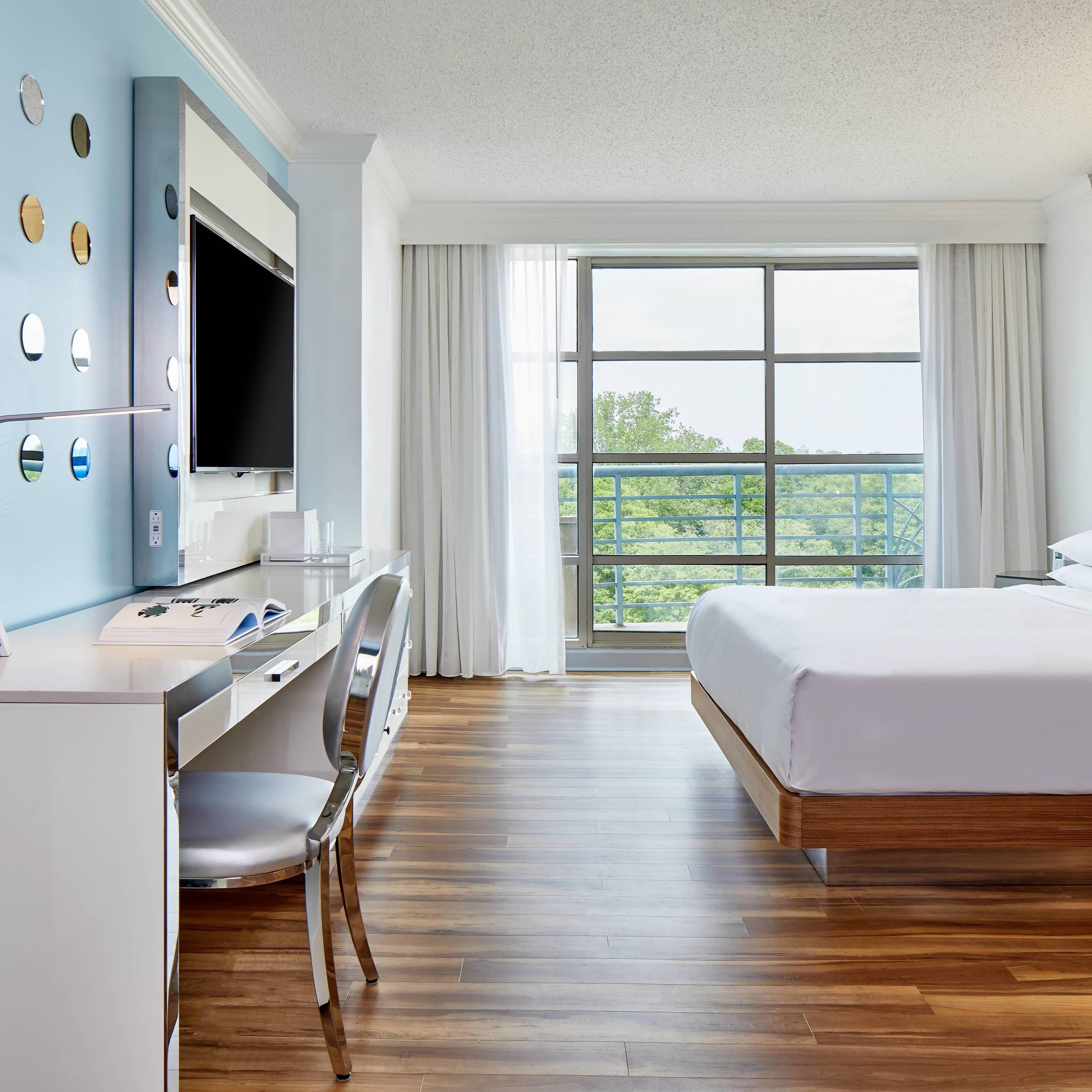 Renaissance Charlotte SouthPark Hotel - Image 1