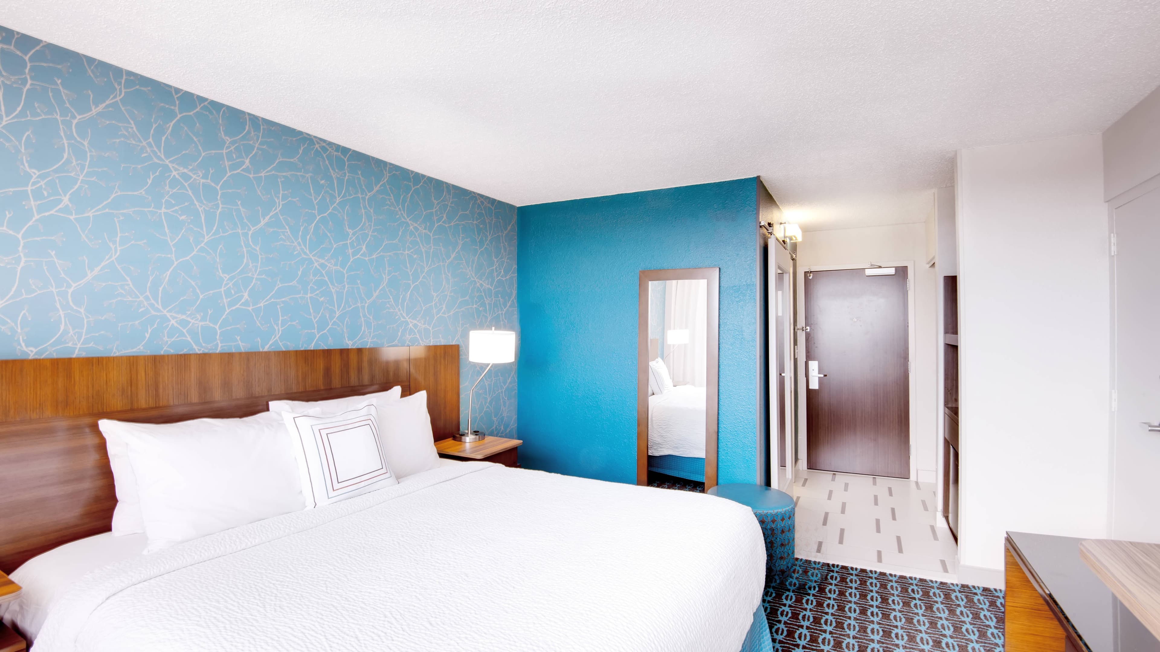 Fairfield Inn & Suites Charlotte Uptown - Image 2