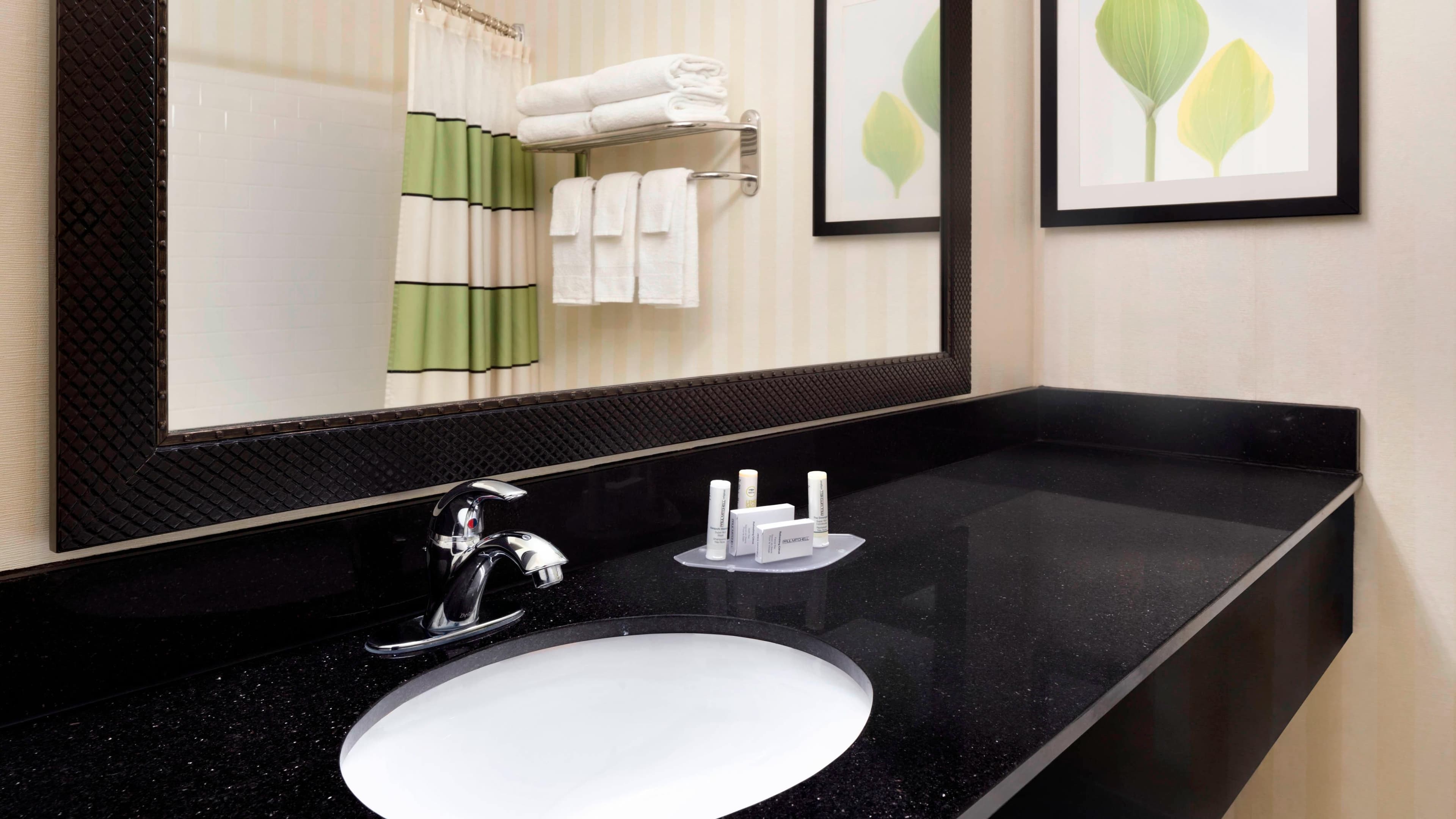 Fairfield Inn & Suites Champaign — 6