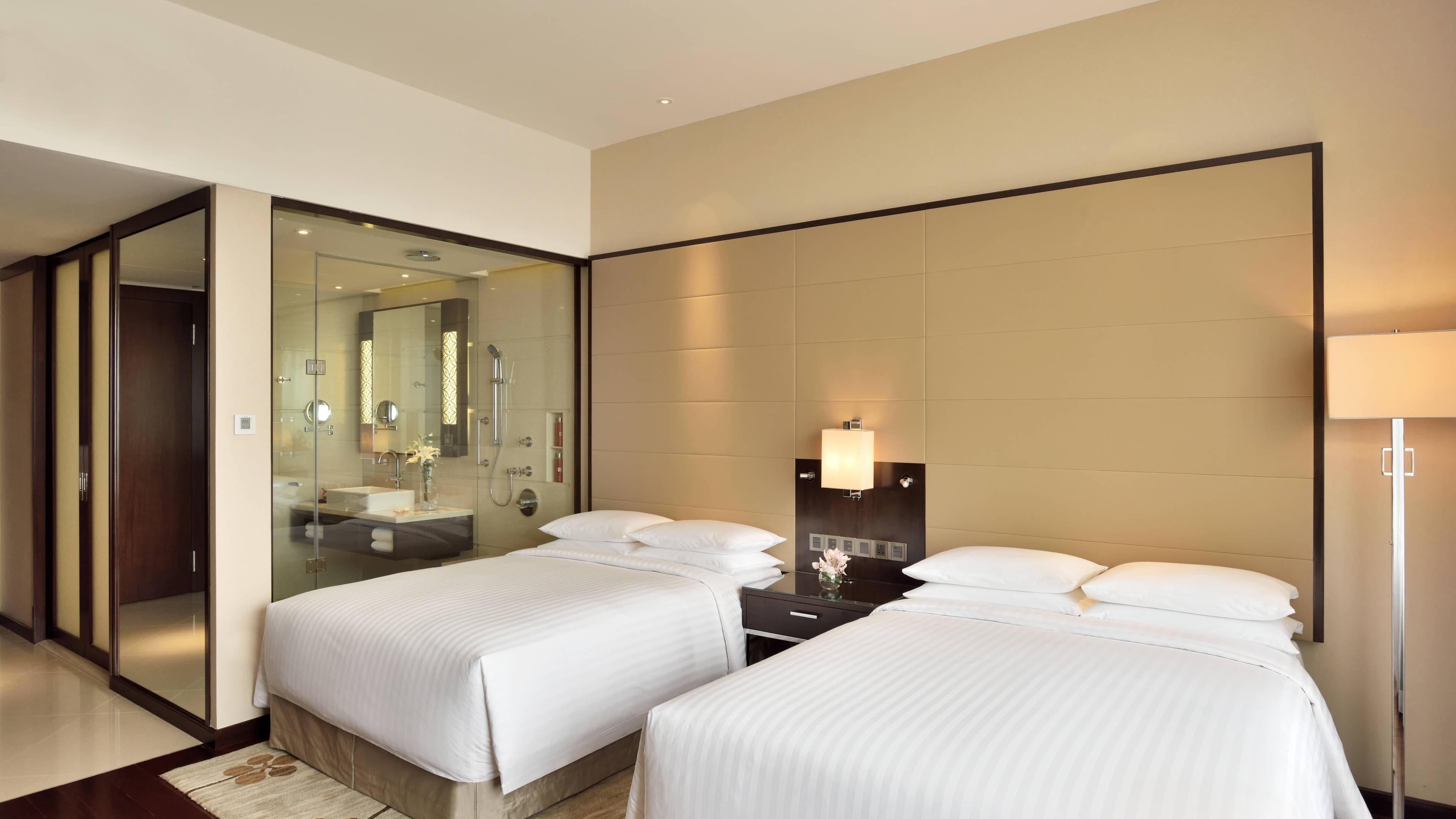 Deluxe Guest room - Image 2