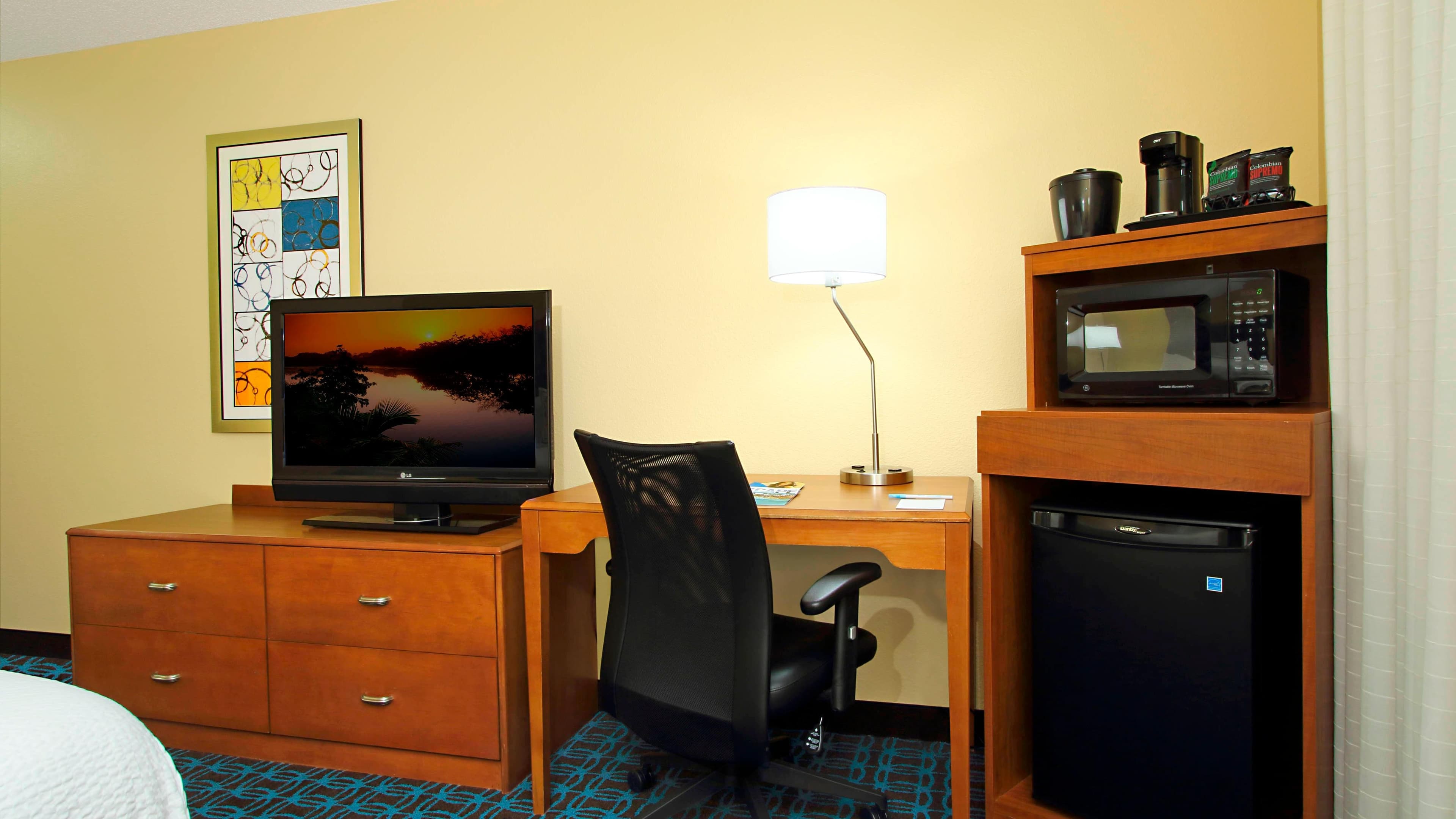 Fairfield Inn & Suites Colorado Springs South - Image 5