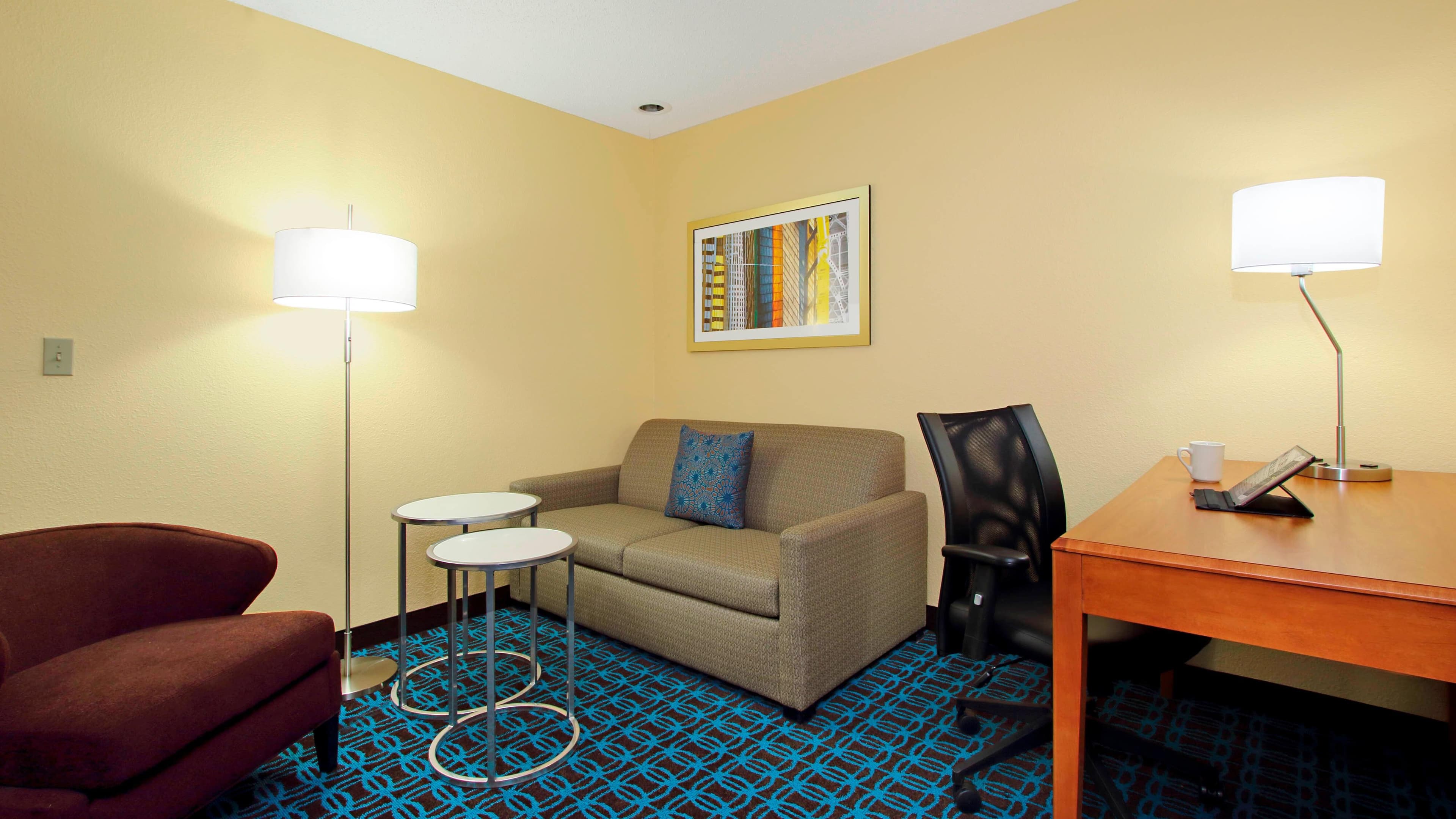 Fairfield Inn & Suites Colorado Springs South - Image 3