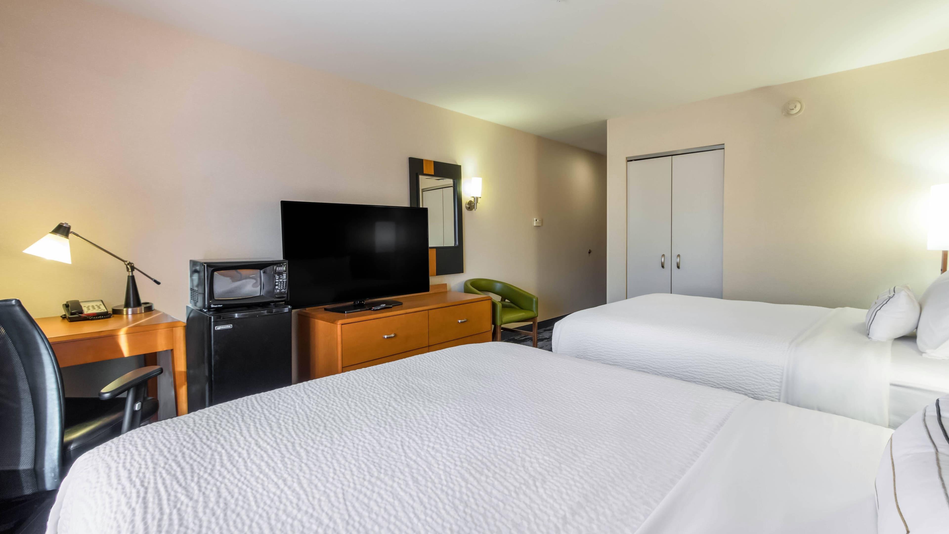 Fairfield Inn & Suites Columbia - Image 4