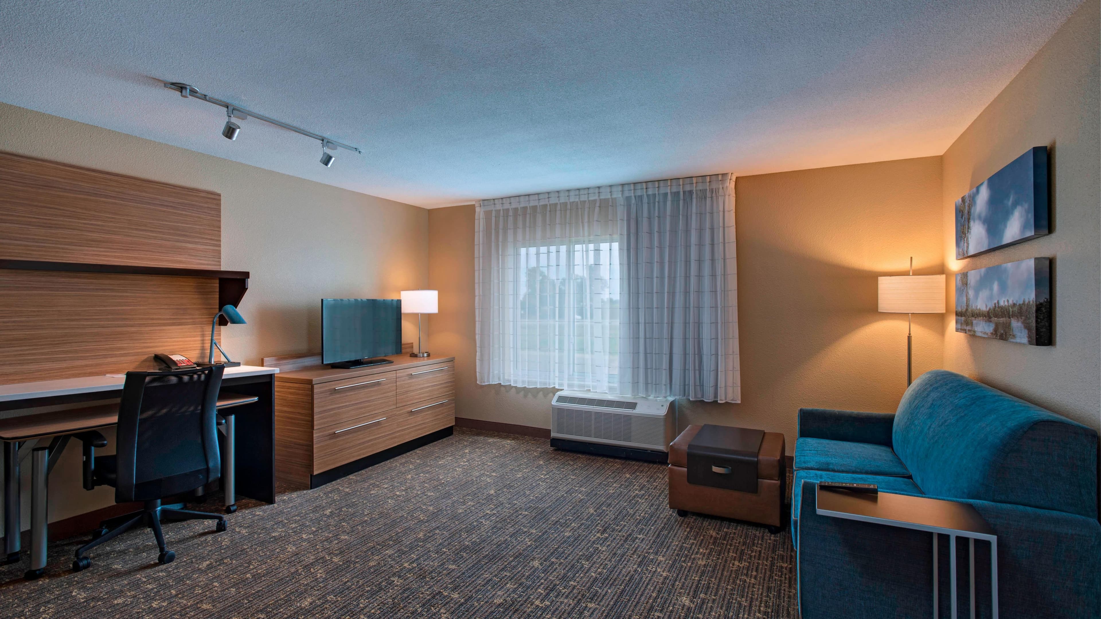 TownePlace Suites Columbia - Image 2