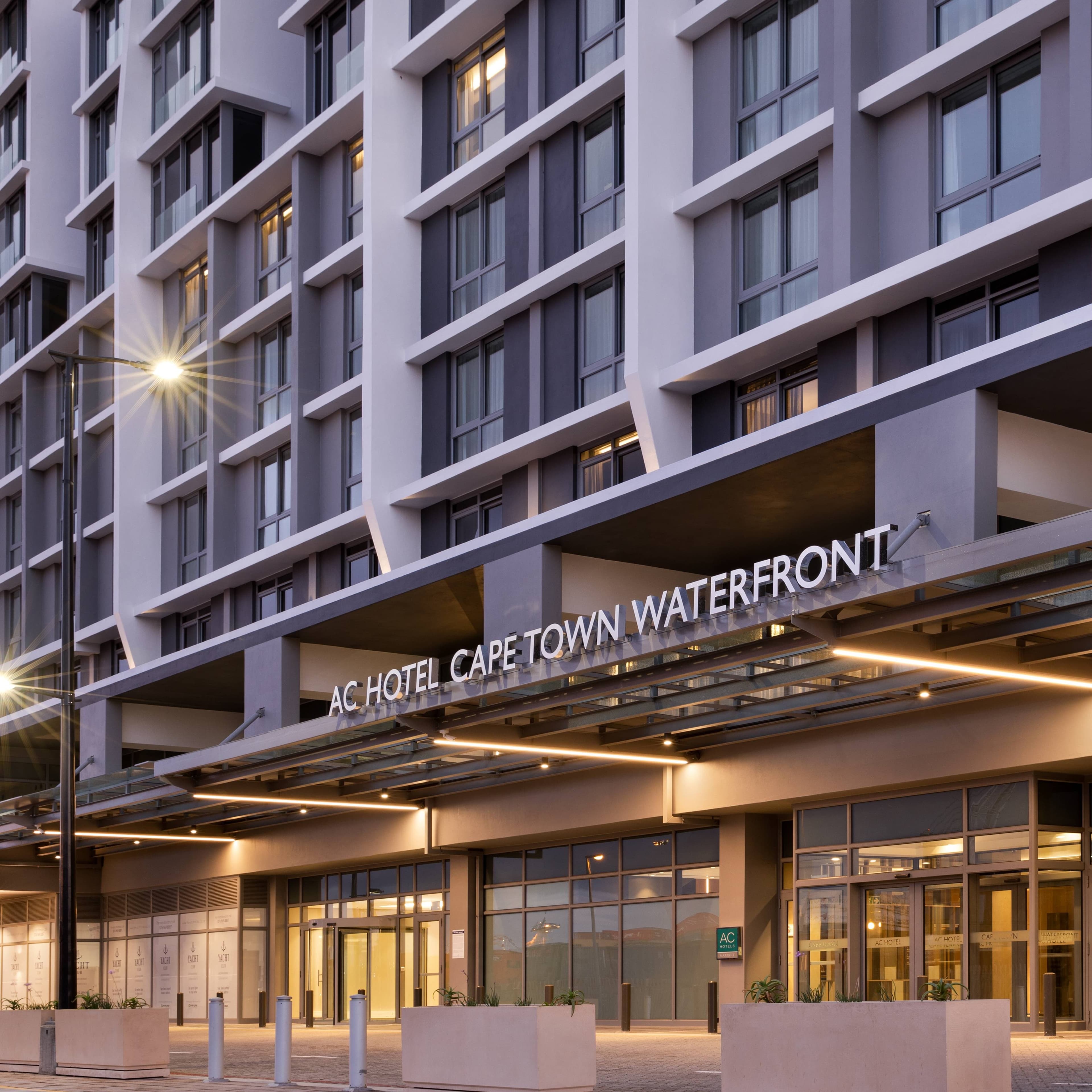 AC Hotel Cape Town Waterfront - Image 1