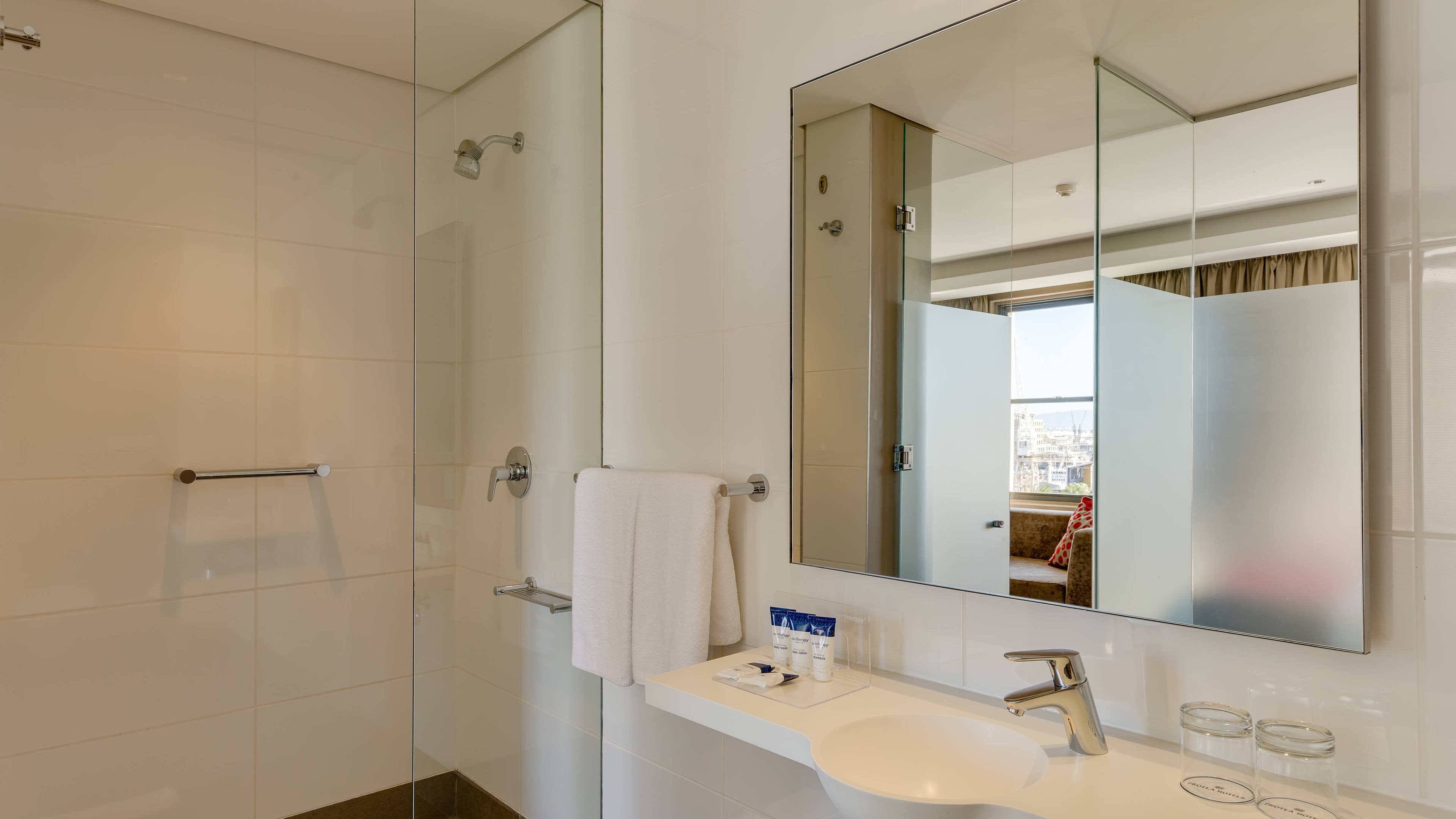 Protea Hotel Cape Town Waterfront Breakwater Lodge — 16
