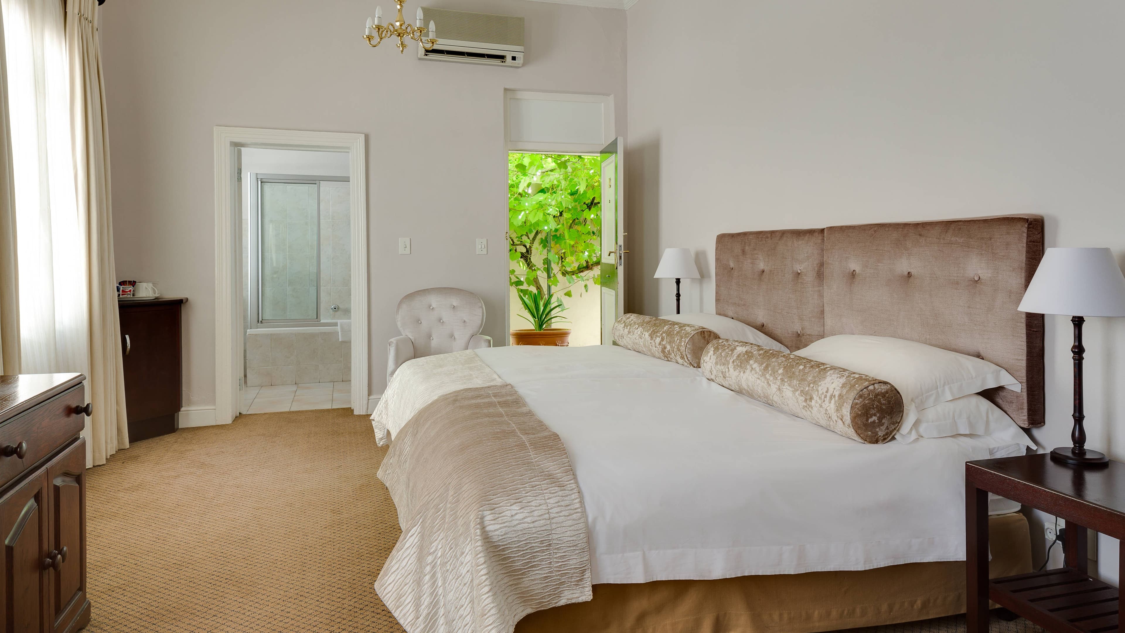 Protea Hotel Dorpshuis & Spa Stellenbosch - Image 2
